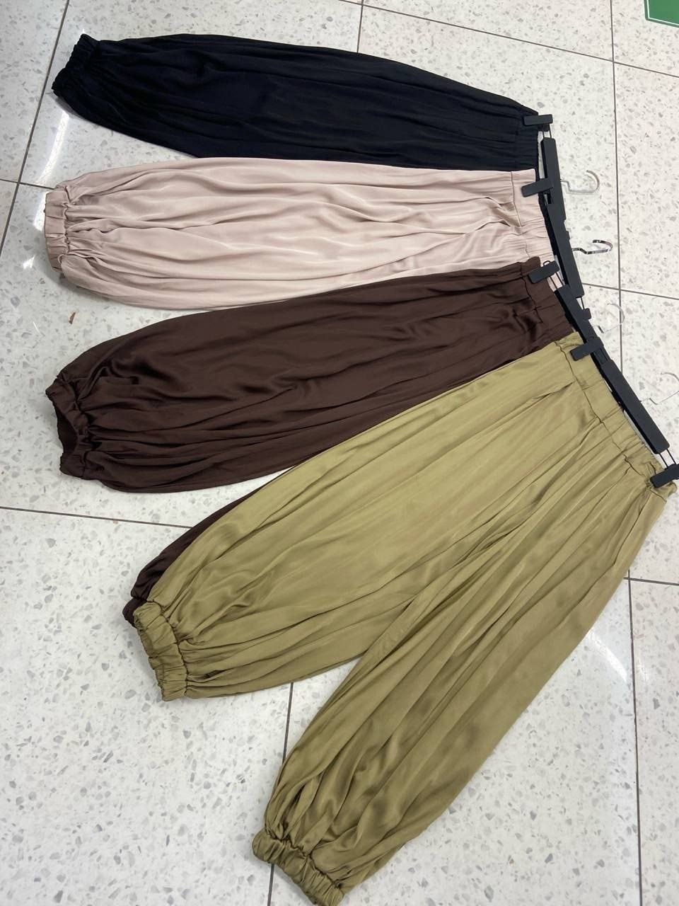 свободные женские брюки,свободные брюки,брюки базовые,повседневные штаны,широкие брюки