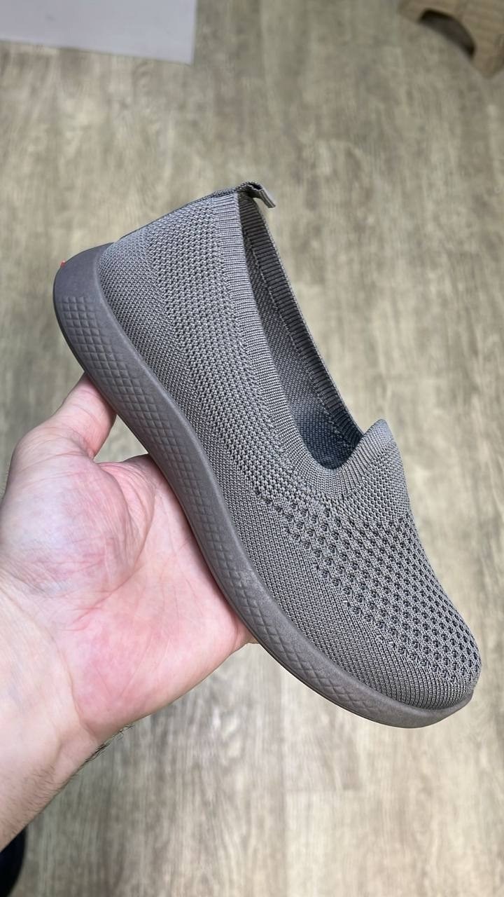 женские слипоны,слипоны,,слипоны стиль,кроссовки слипоны