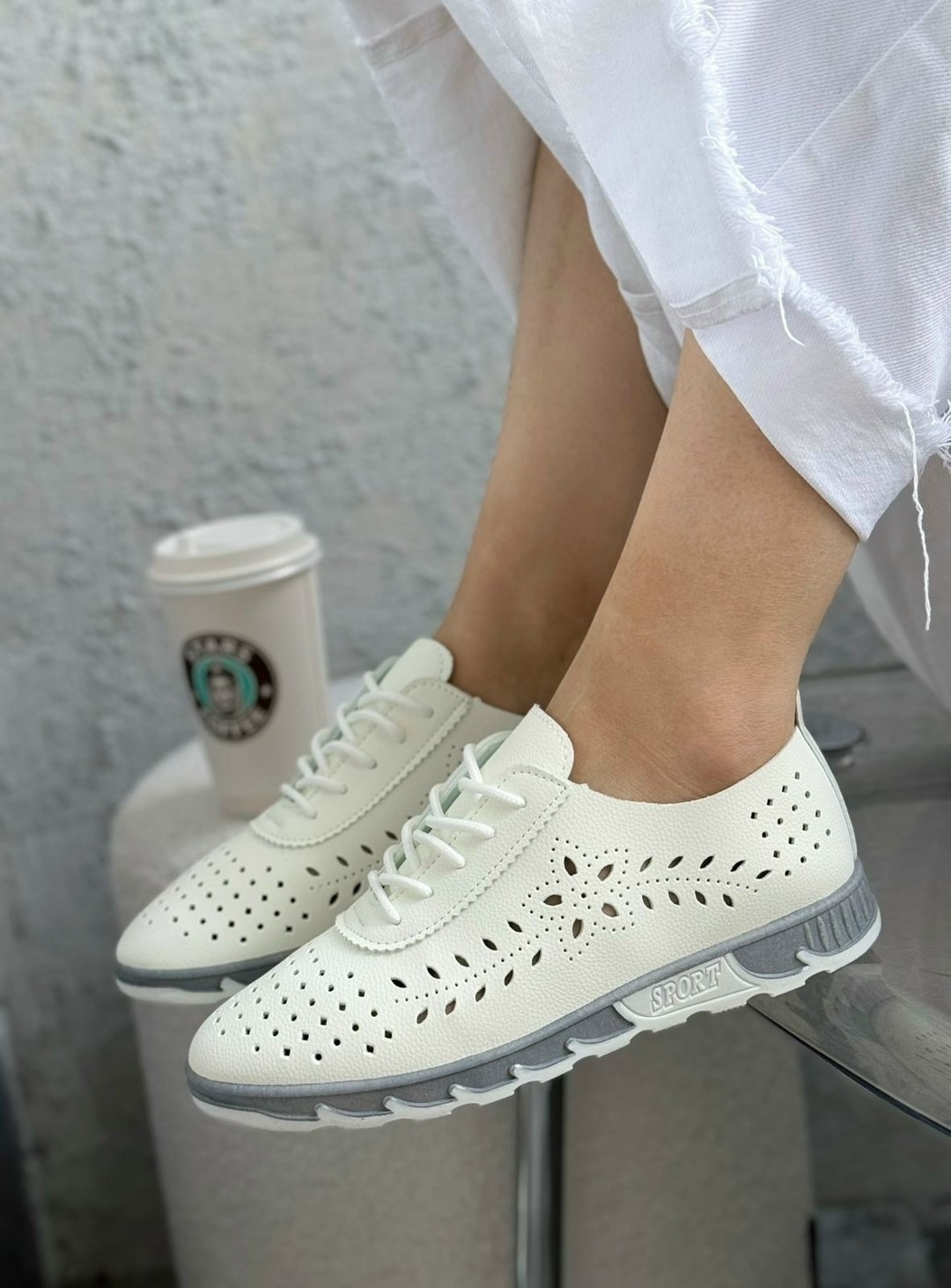 ,женские кроссовки,мокасины с перфорацией,женские кеды,кеды женски