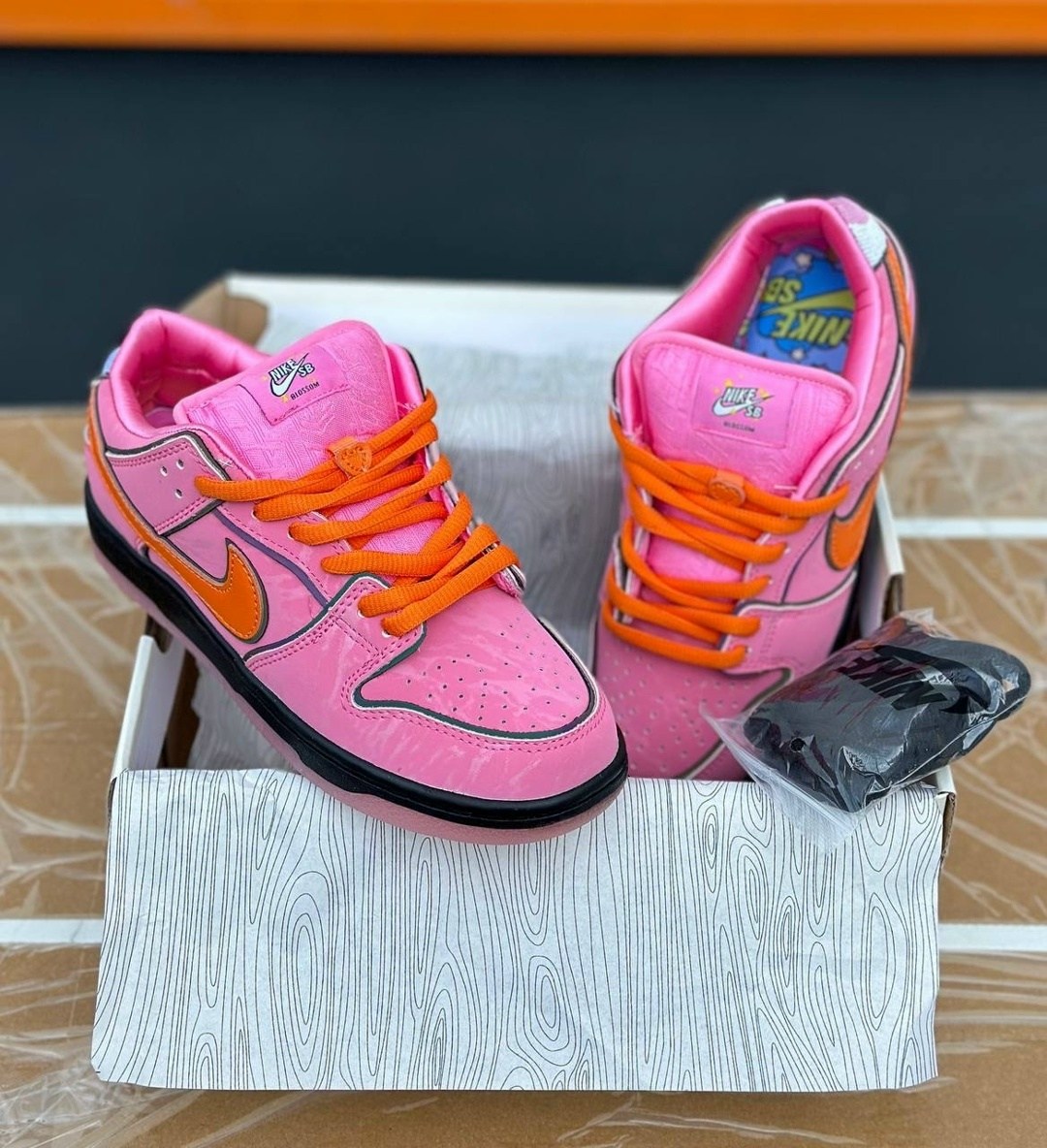 nike sb dunk low the powerpuff girls blossom,кроссовки,кроссовки nike sb dunk low,спортивная ,nike dunk low