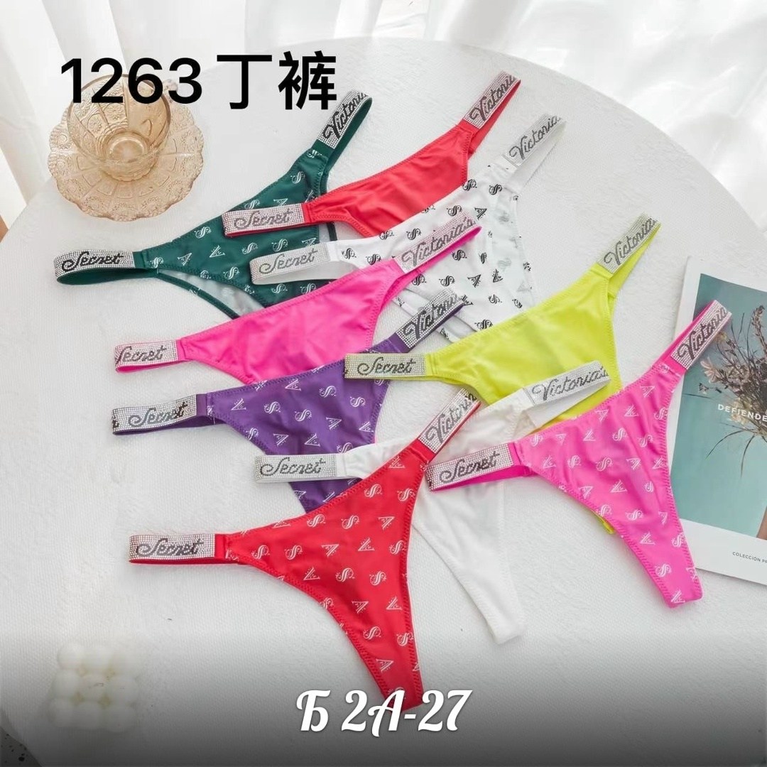 трусы виктория сикрет со стразами,женские трусики стринги victoria`s secret стразы,трусы женские стринги со стразами victoria's secret,трусы стринги со стразами victoria's secret цвет белый,стринги ви