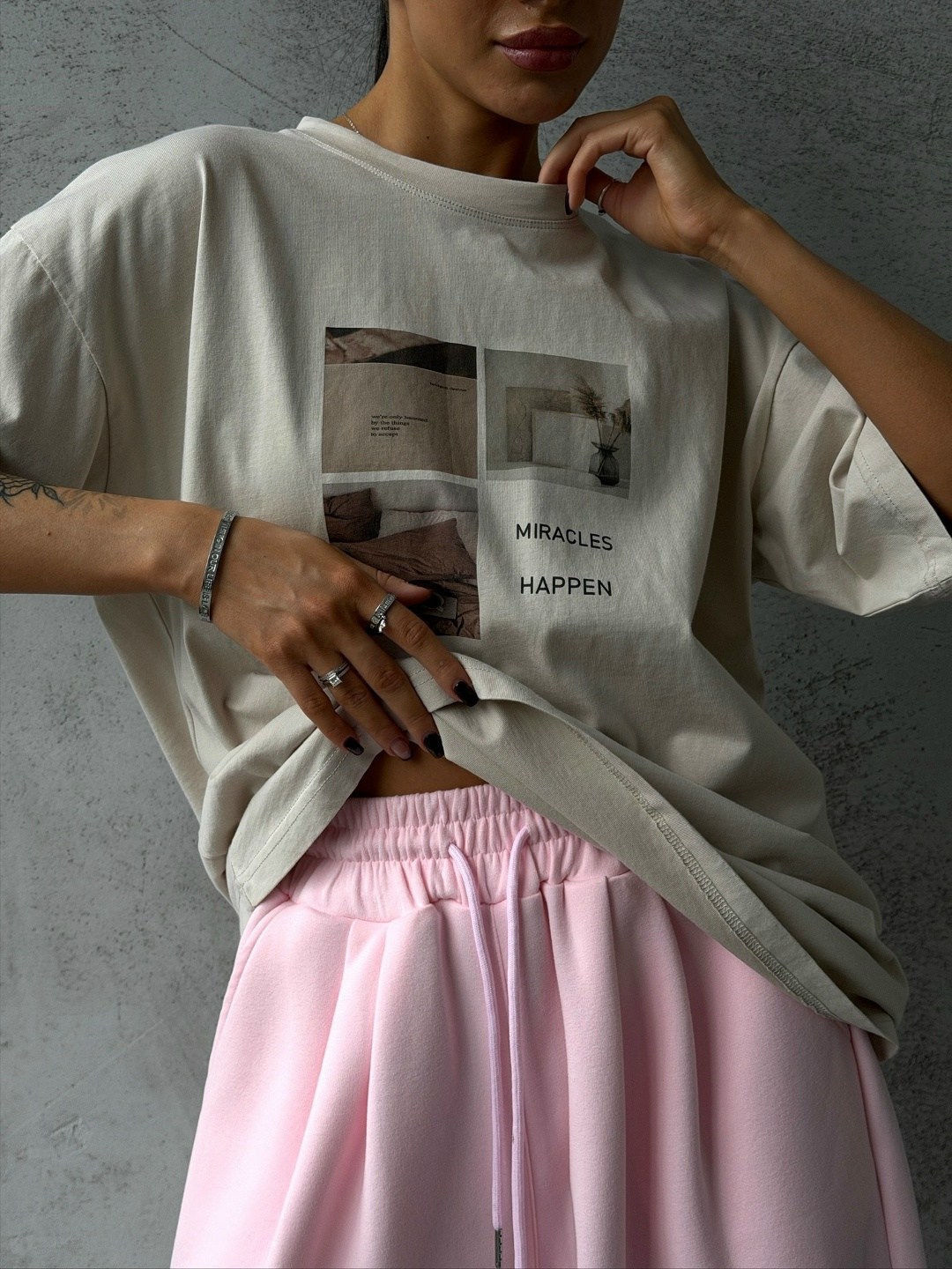 футболка оверсайз с принтом удлиненная tettavi,розовая футболка оверсайз,футболка женская оверсайз лия,женская футболка оверсайз,футболки оверсайз с принтами