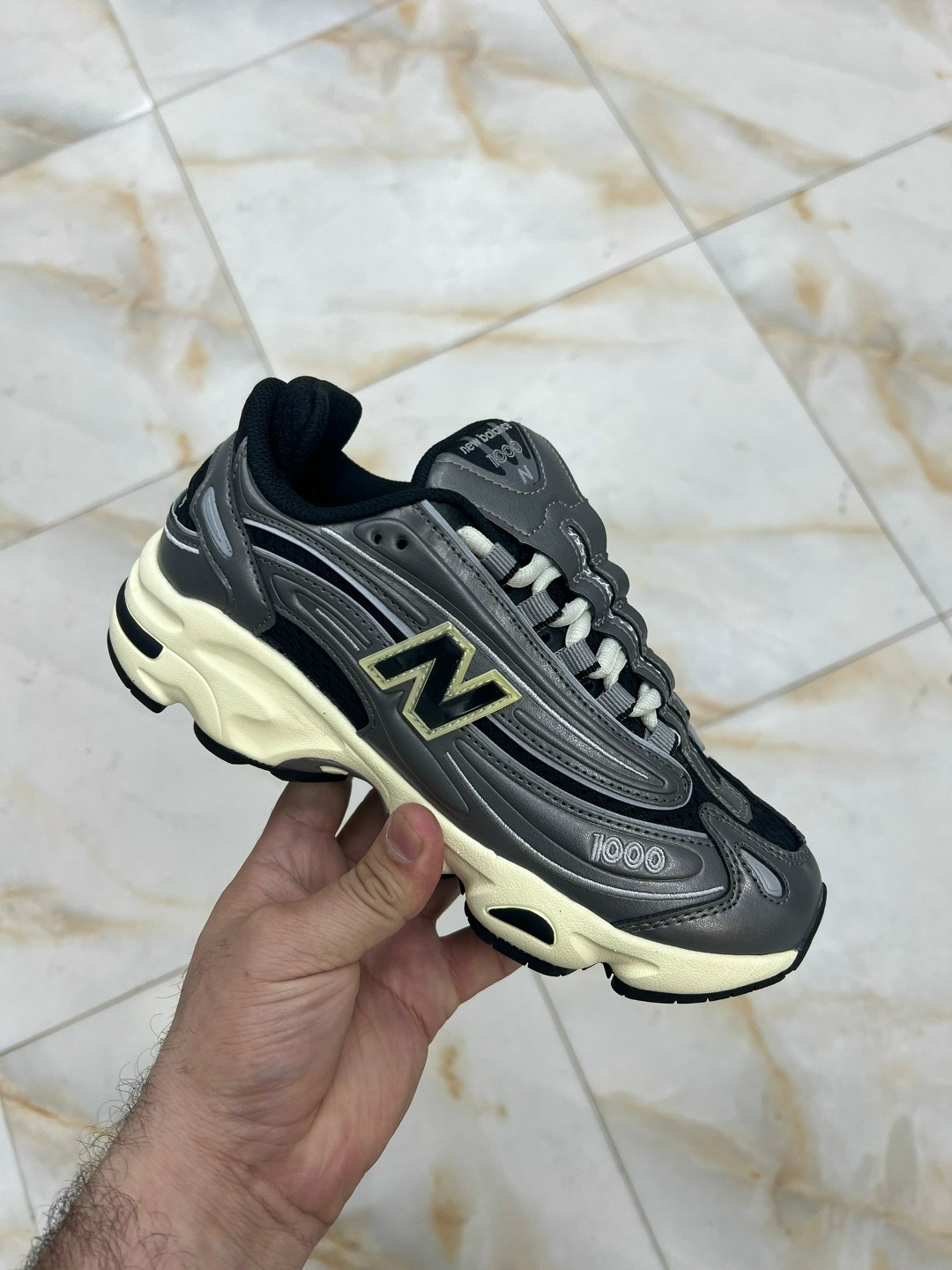 кроссовки new balance 1000,new balance 1000 silver metallic,new balance кроссовки,new balance кроссовки 1000 silver metallic,new balance 1000