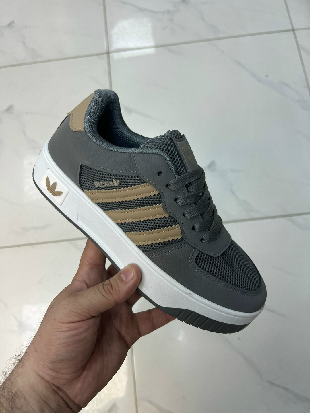 кроссовки adidas,кроссовки женские adidas,adidas кроссовки мужские,,женские кроссовки