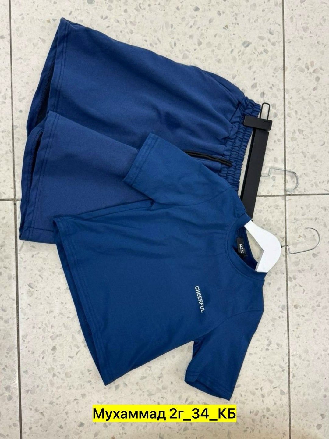 повседневный костюм,спортивные костюм,костюм,футбольная форма