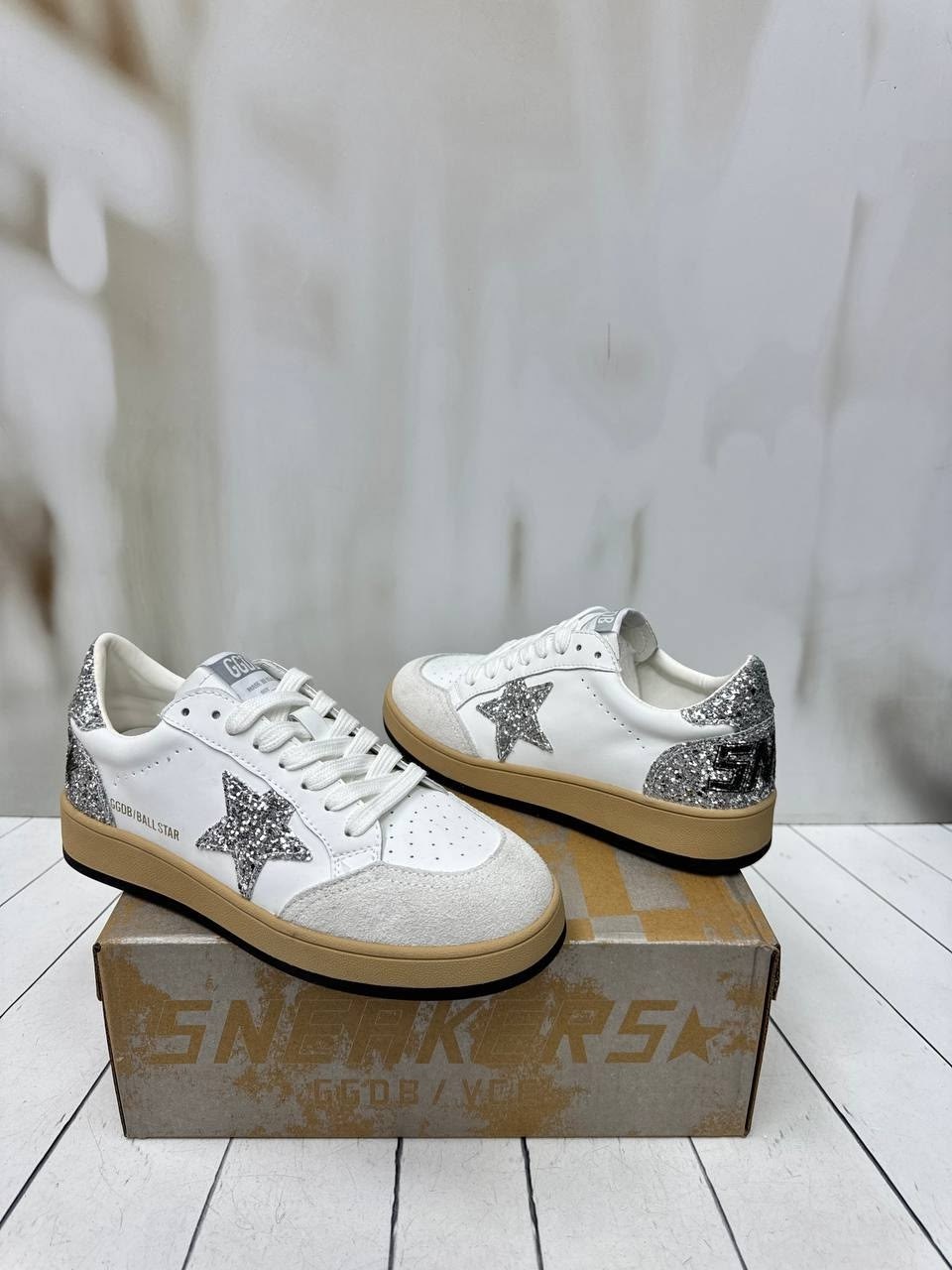 golden goose кеды ball star с блестками белый,кеды женские golden goose ball star белые 38 eu,кроссовки golden goose wmns ball star white beige silver glitter,golden goose кеды ball star белый,