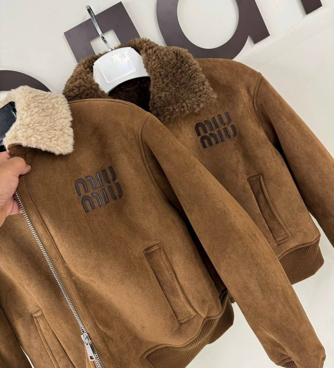 дубленка miu miu,куртка дубленка,куртка с натуральным мехом внутри мех кролик,стильная дубленка,комбинированная куртка с натуральным мехом