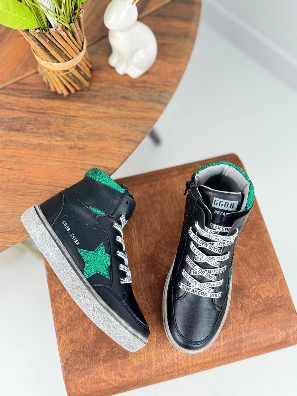 ,golden goose sneakers,высокие кроссовки,брендовые кроссовки,женская