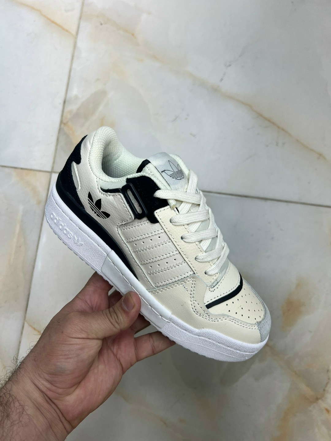 кроссовки adidas,кроссовки мужское и женское adidas,кроссовки адидас,кроссовки мужские adidas,кроссовки