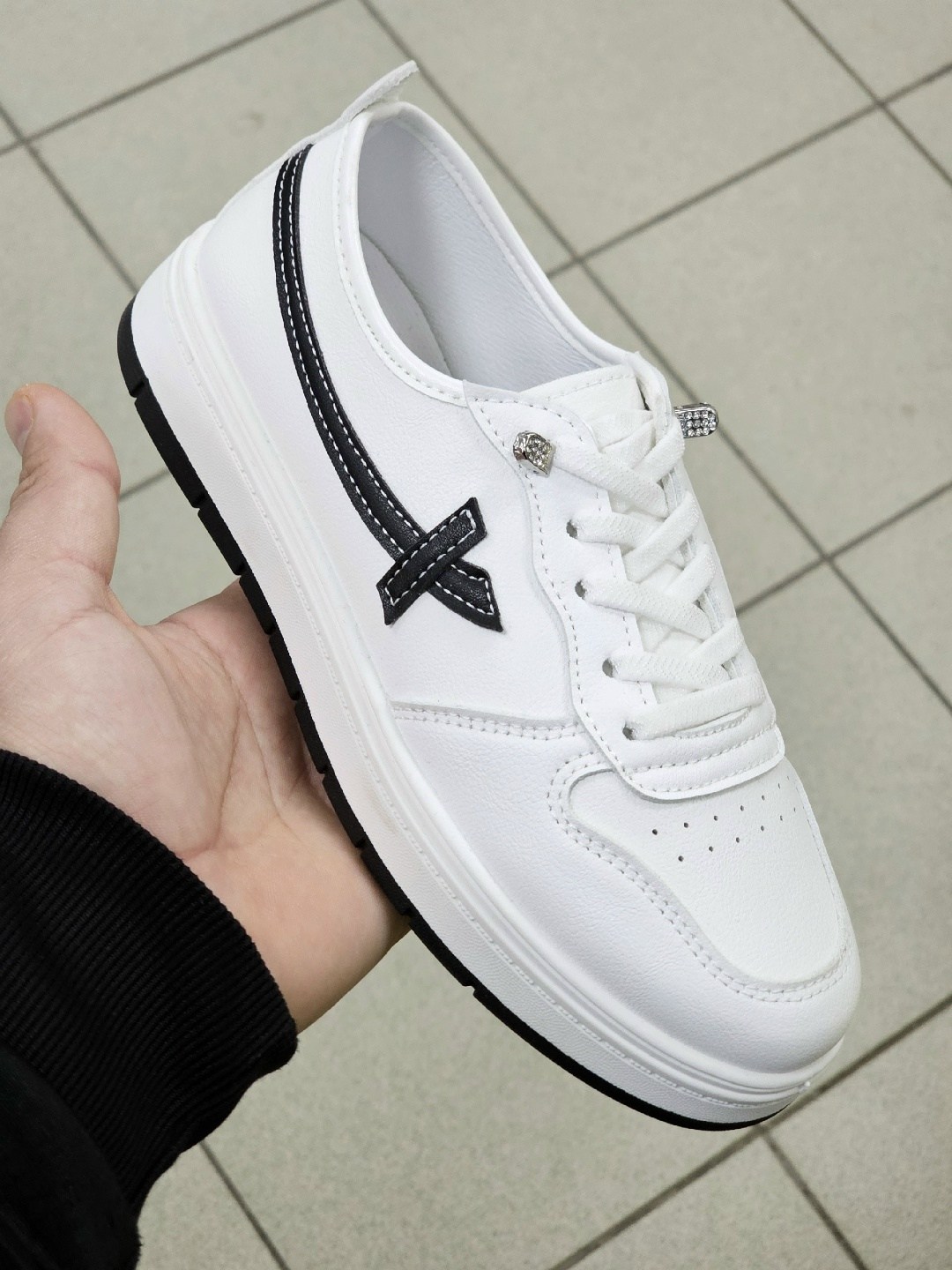 ,женские кроссовки,спортивная ,низкие кроссовки,кроссовки кеды