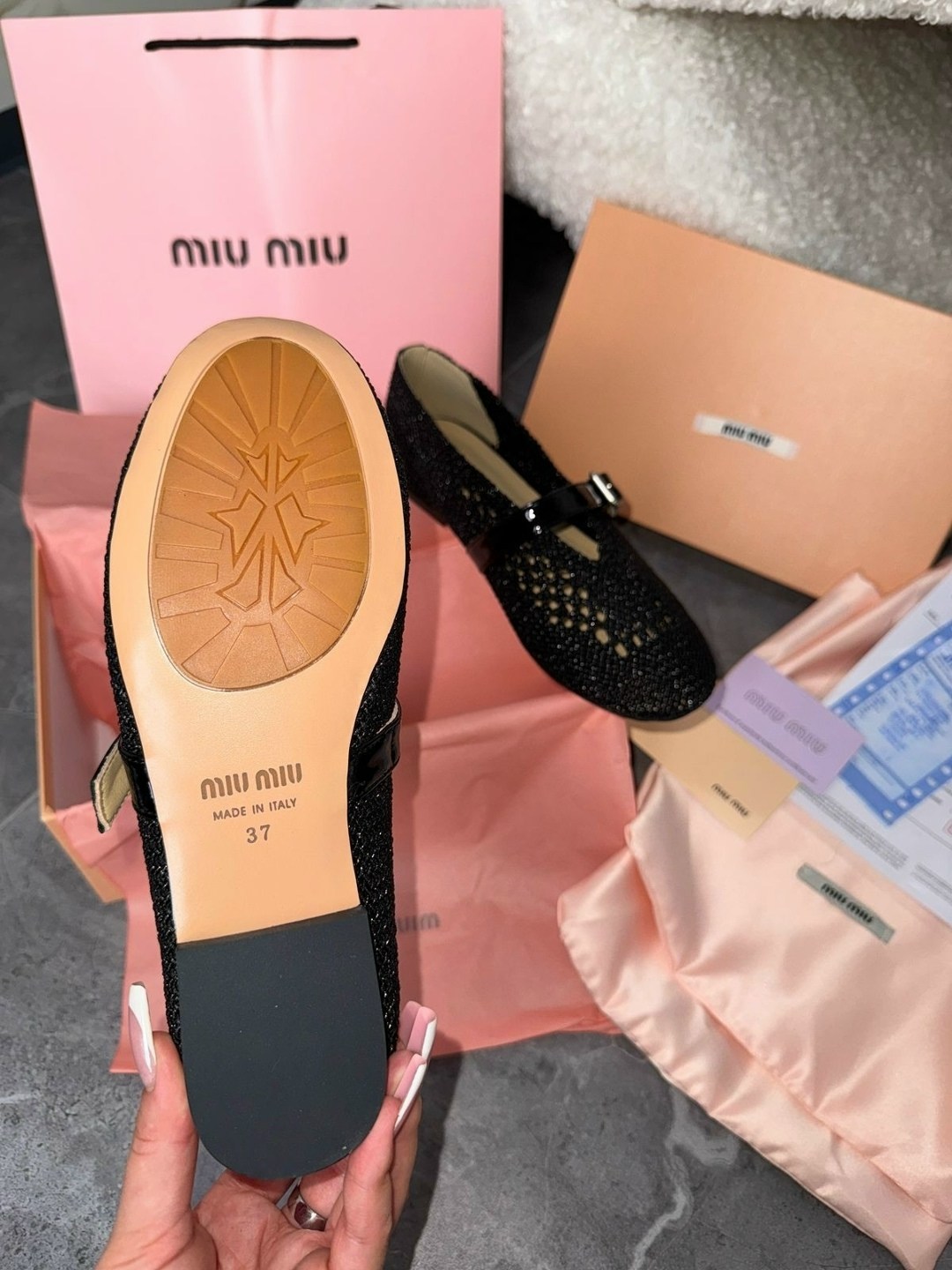 ,женская ,женские балетки,модная женская ,alaia балетки