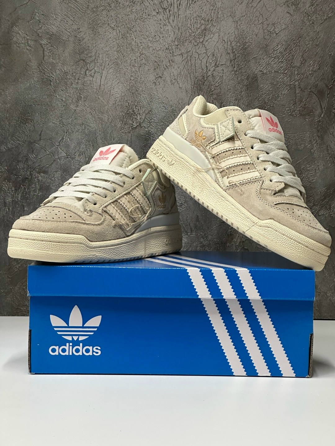 кроссовки adidas,кроссовки adidas женские,кроссовки адидас,кроссовки adidas forum 84 low off white,женские кроссовки адидас