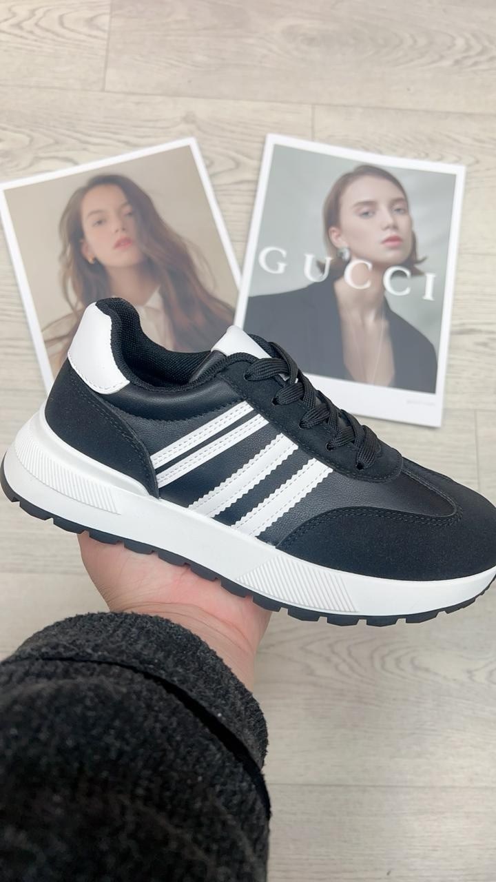 женские кроссовки,,кроссовки модные,повседневные кроссовки,кроссовка