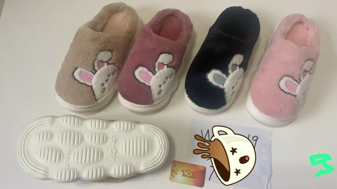 домашние тапочки,тапочки домашние плюшевые,тапочки модные,тапочки теплые,тапочки женские