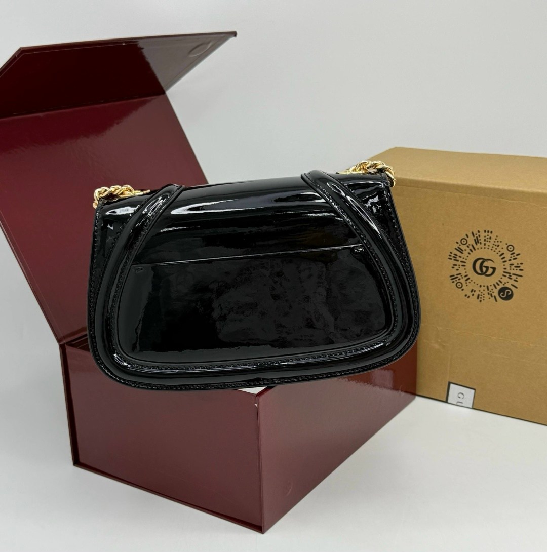 сумка gucci,женская сумка gucci,сумка на плечо gucci,гуччи сумка,сумка через плечо с клапаном gucci