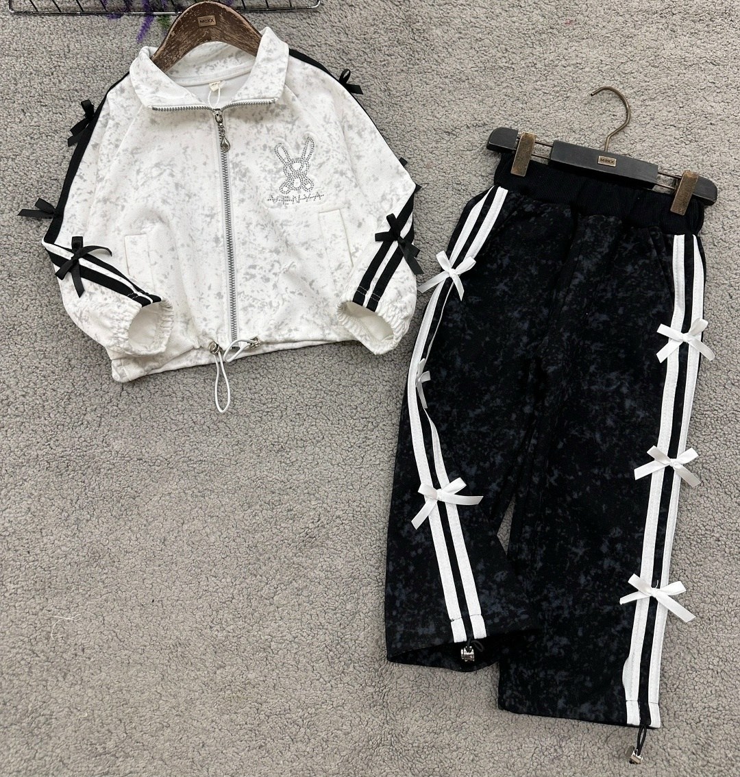 костюм спортивный,спортивный костюм девочки,комплект костюм,костюм для девочек,костюм детский