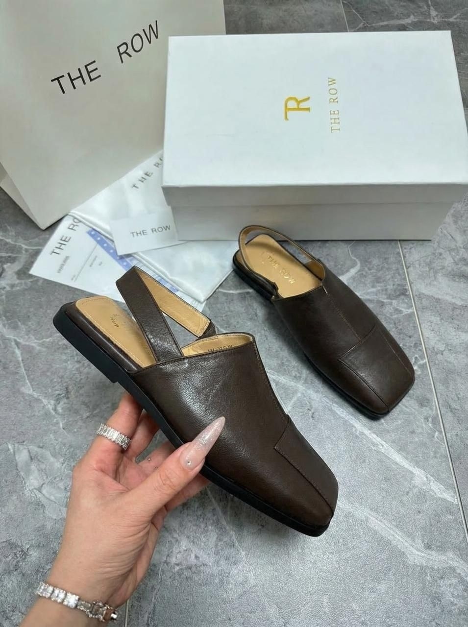 ,женская ,женские шлепанцы,модные шлепанцы,мюли женские