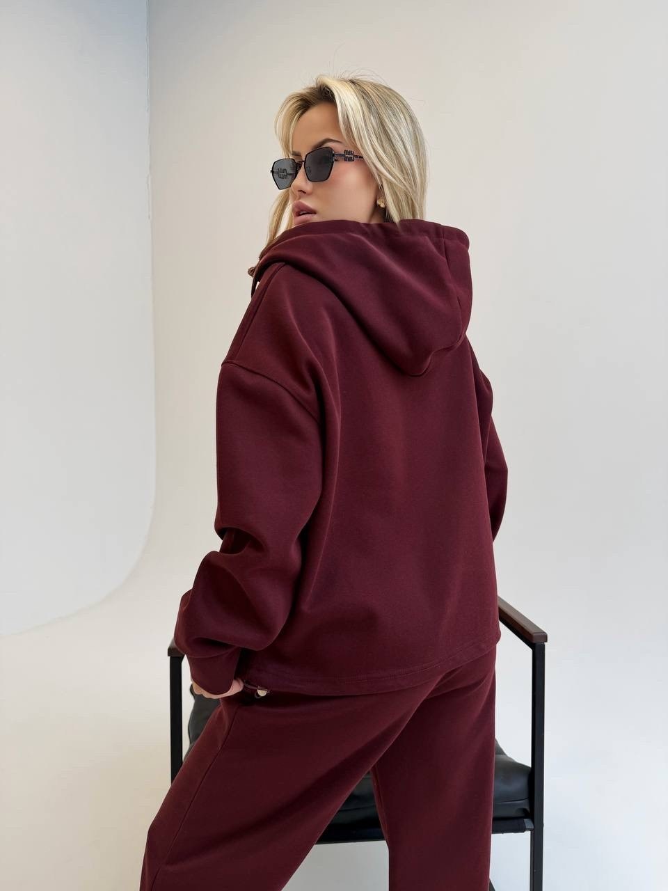 женский костюм серый,серый спортивный костюм,женский спортивный костюм,женский костюм,женский спортивный костюм на флисе