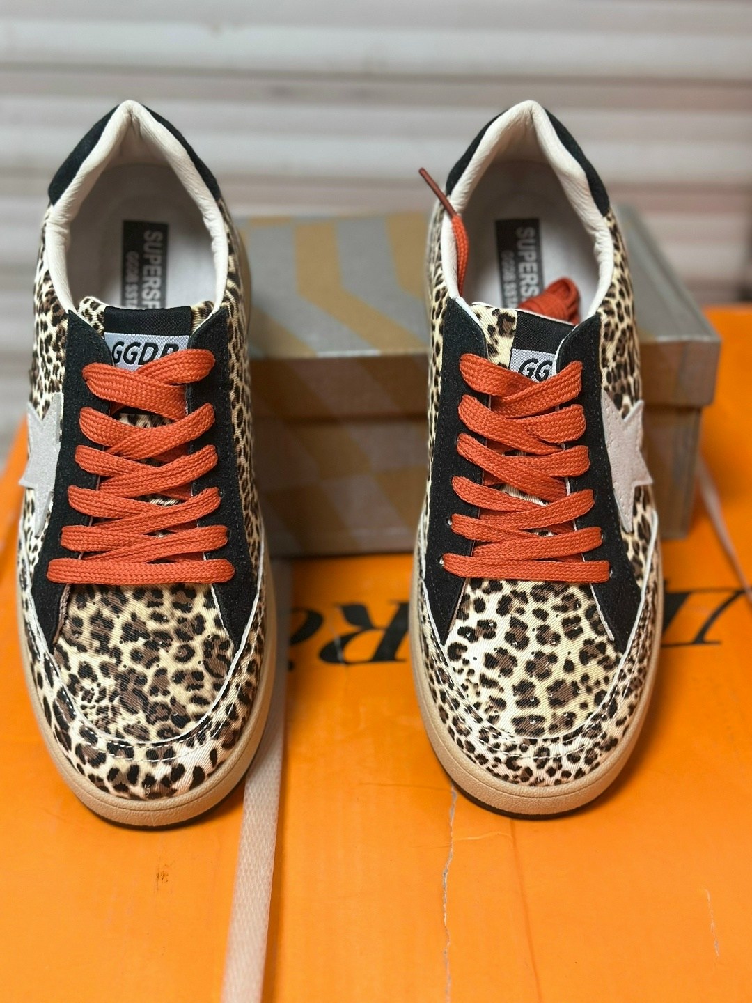 кеды golden goose 'superstar' leopard,,кеды леопардовые giuzeppe zanotti,кроссовки golden goose леопард,кеды golden goose