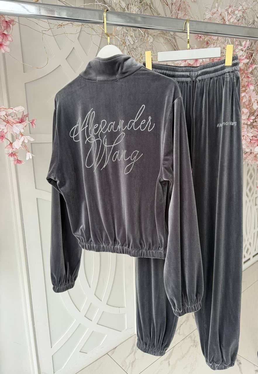 велюровый костюм,костюм велюровый женский,велюровый спортивный костюм,костюм из велюра,женский велюровый спортивный костюм