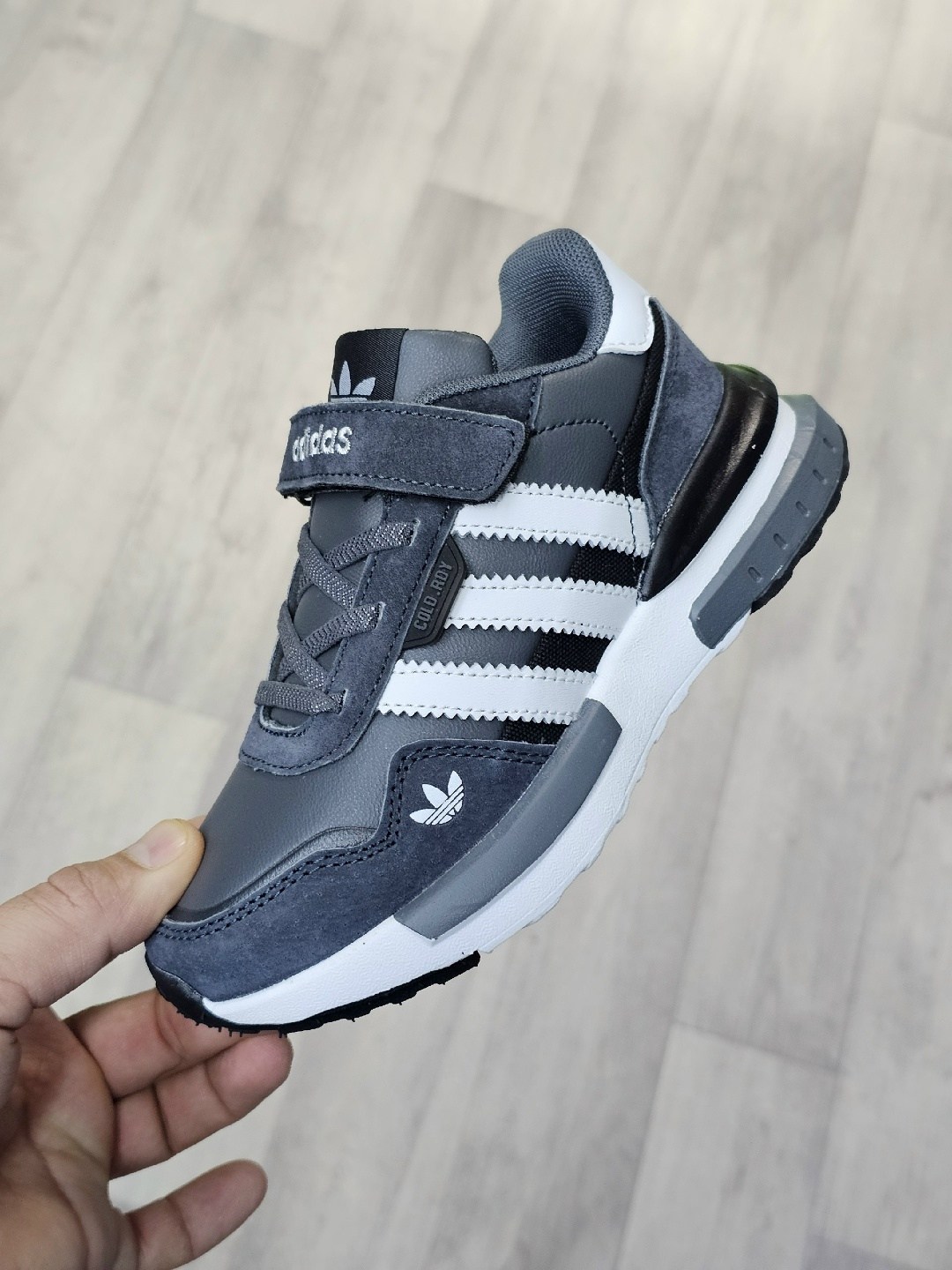 кроссовки,,кроссовки закрытые,кроссовки мальчику,детские кроссовки