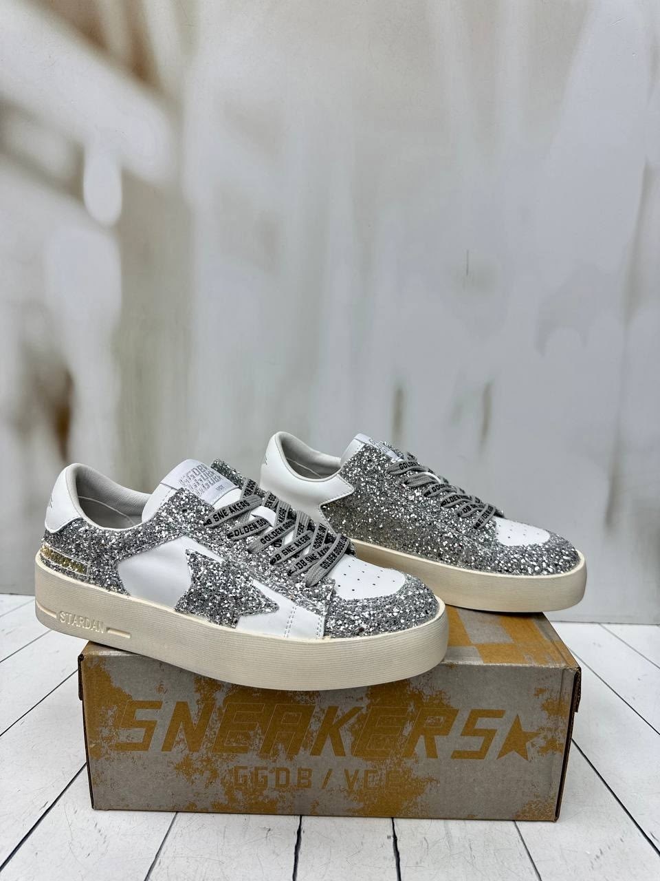 golden goose кеды hi star с блестками белый,кеды golden goose,,кеды женские golden goose,кроссовки golden goose