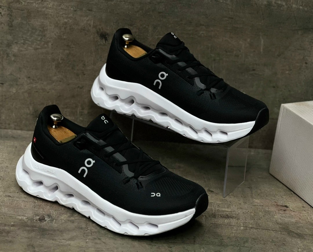кроссовки on cloudflow,кроссовки,кроссовки cloudrunner 2 on черный,кроссовки женскиe,мужские кроссовки