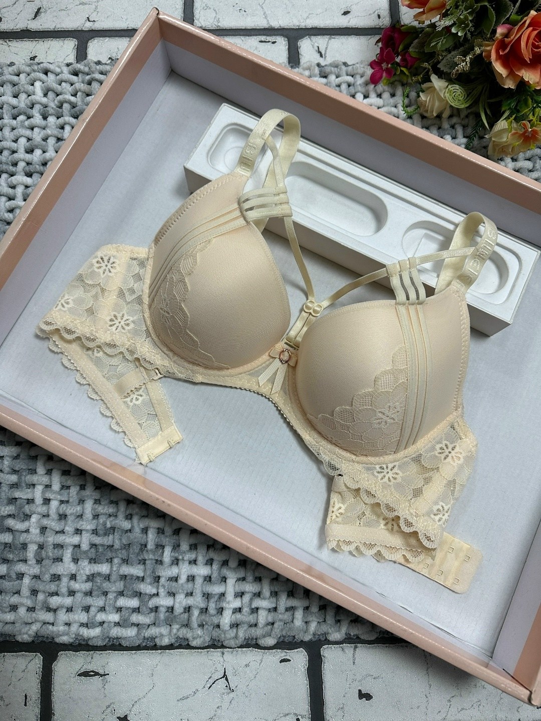 бежевый бюстгальтер,бюстгальтер женские,бюстгальтер,нижнее белье бюстгальтер,бюстгальтер для женщин