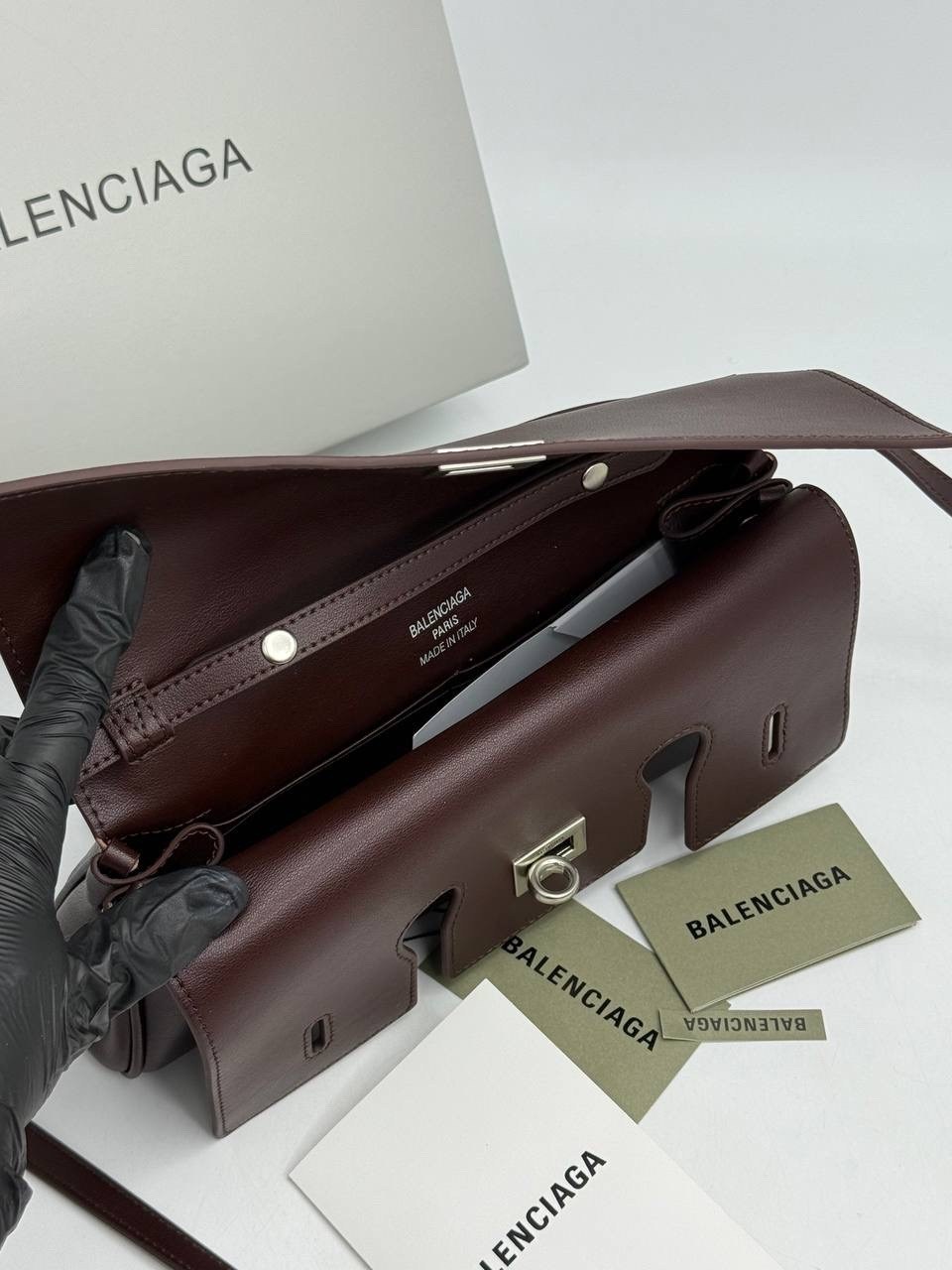 сумка balenciaga,сумка женская balenciaga,багровая женская сумка balenciaga,balenciaga сумка на плечо,balenciaga balenciaga
