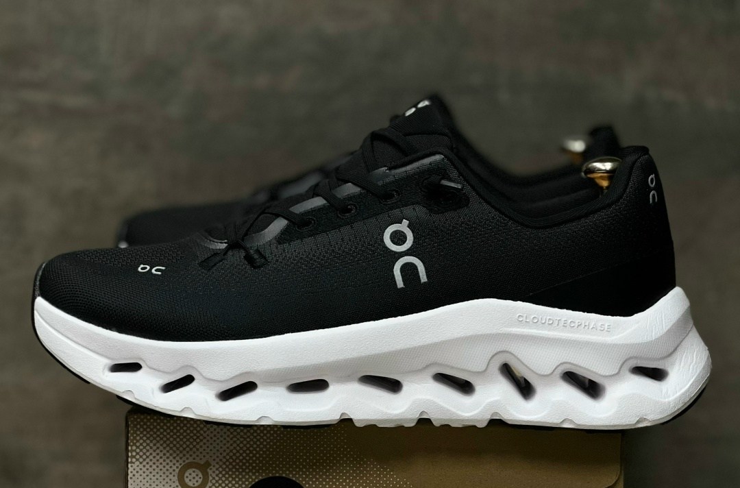 кроссовки on cloudflow,кроссовки,кроссовки cloudrunner 2 on черный,кроссовки женскиe,мужские кроссовки