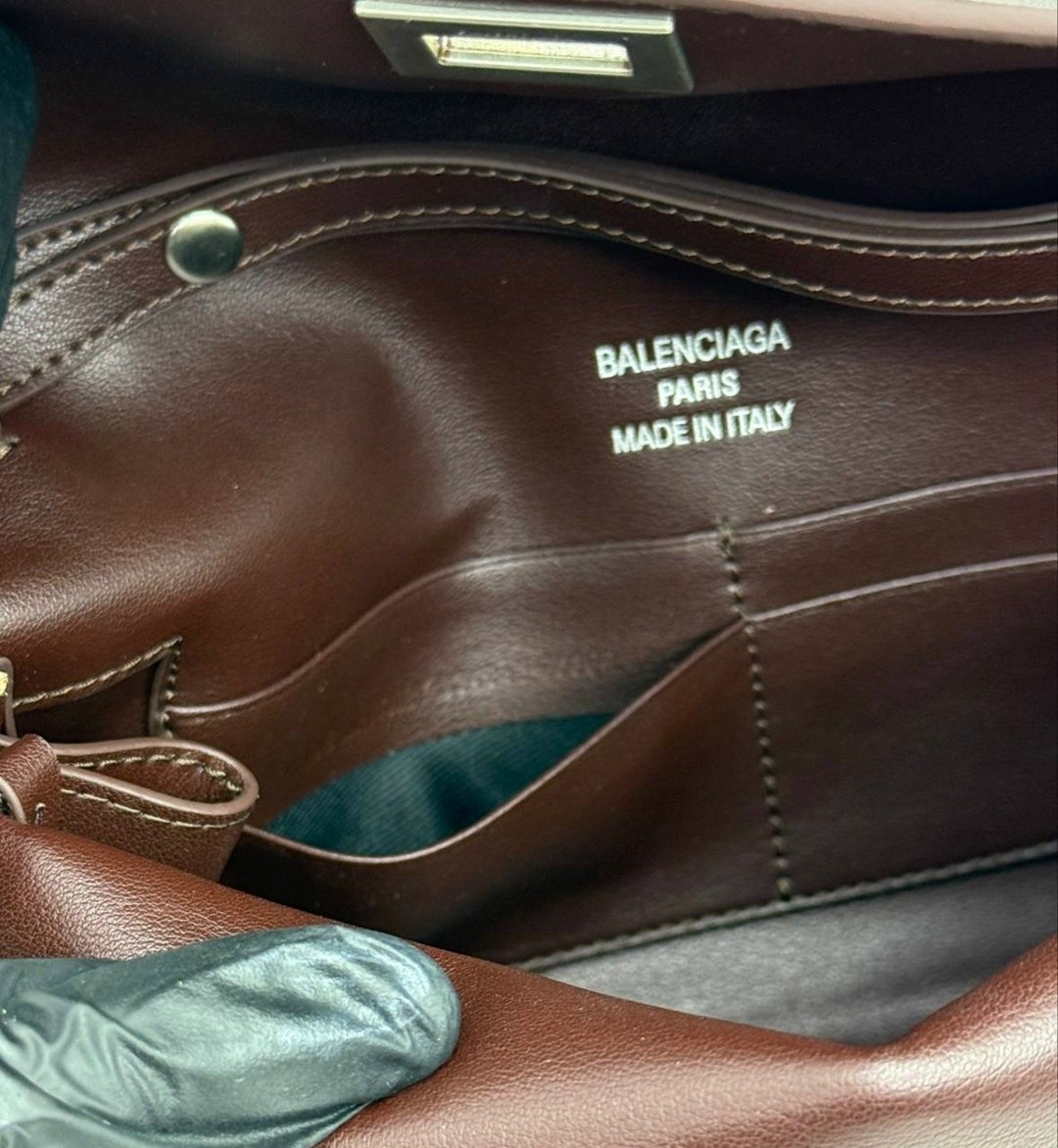 сумка balenciaga,сумка женская balenciaga,багровая женская сумка balenciaga,balenciaga сумка на плечо,balenciaga balenciaga