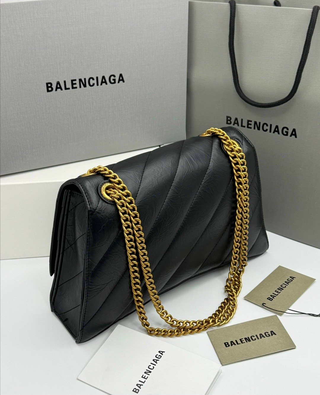 сумки balenciaga,balenciaga сумка на плечо,стеганая сумка balenciaga crush черный,баленсиага краш сумка,сумка женская balenciaga
