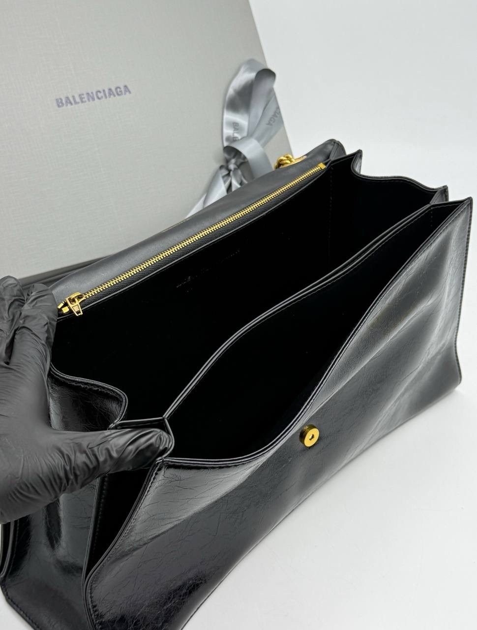 сумка женская balenciaga,сумка balenciaga,сумка balenciaga 30х16 натуральная кожа,balenciaga сумка на плечо,сумка на цепочке в стиле песочных часов balenciaga