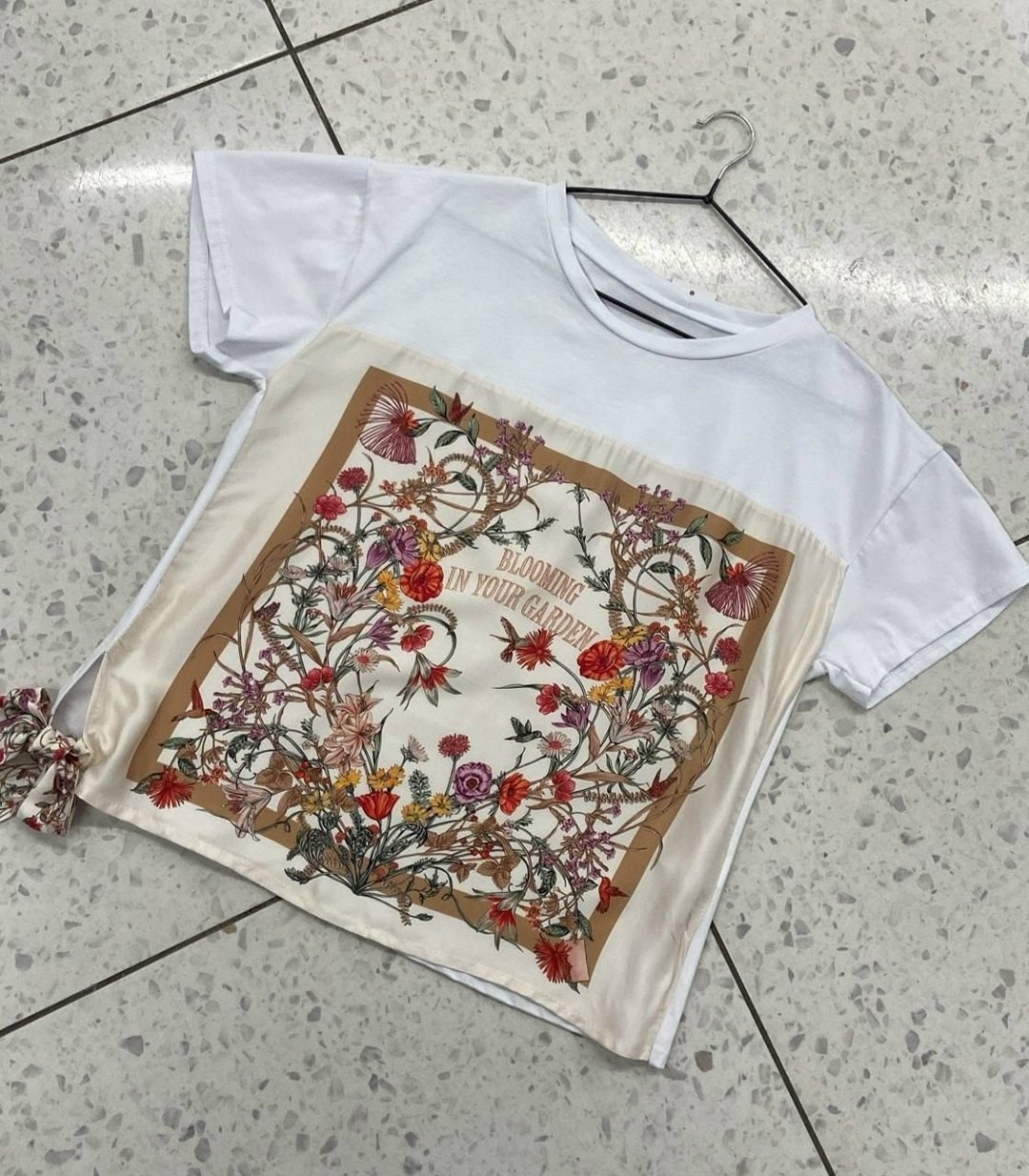 футболки женская,женские футболки с принтом,летние футболки,футболка с цветами,футболка с вышивкой