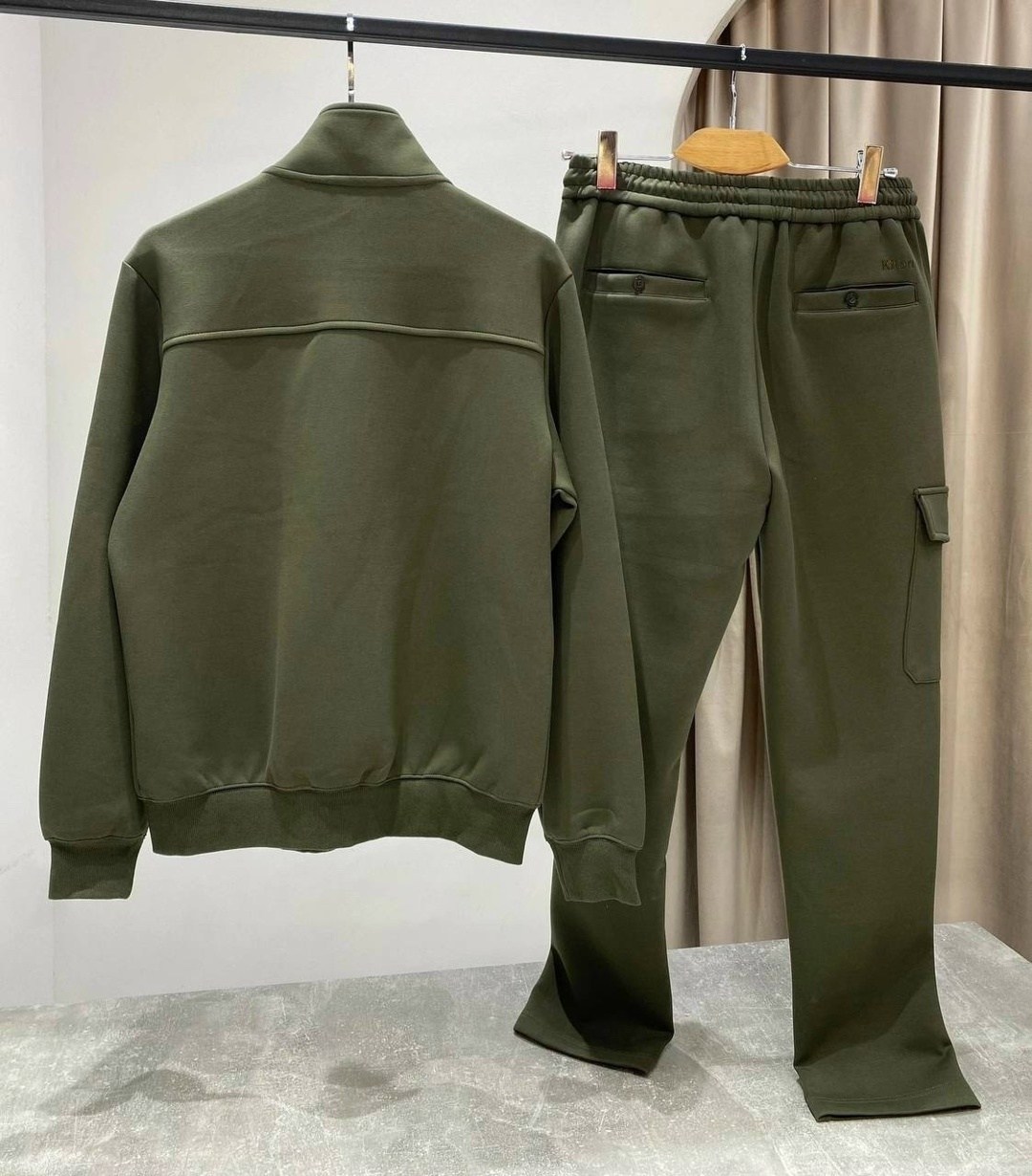 спортивный костюм brunello cucinelli,спортивный костюм moncler,спортивный костюм kiton,мужские спортивные костюмы,спортивный костюм zegna