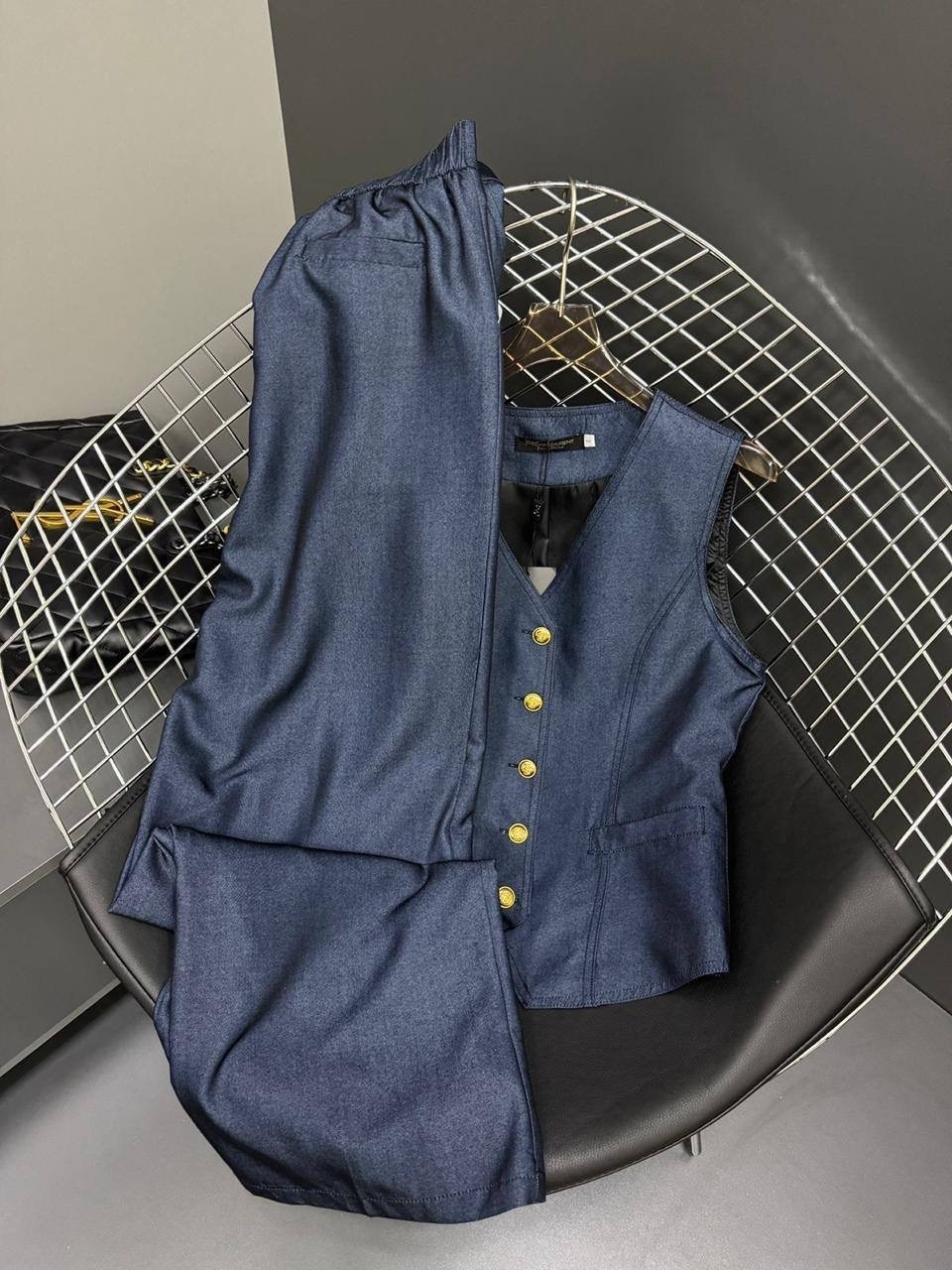 женский брючный костюм,костюм брюки палаццо и жилетка,брючный костюм с жилетом,костюм-двойка жилетка + брюки палаццо,модный классический костюм с брюками и жилеткой