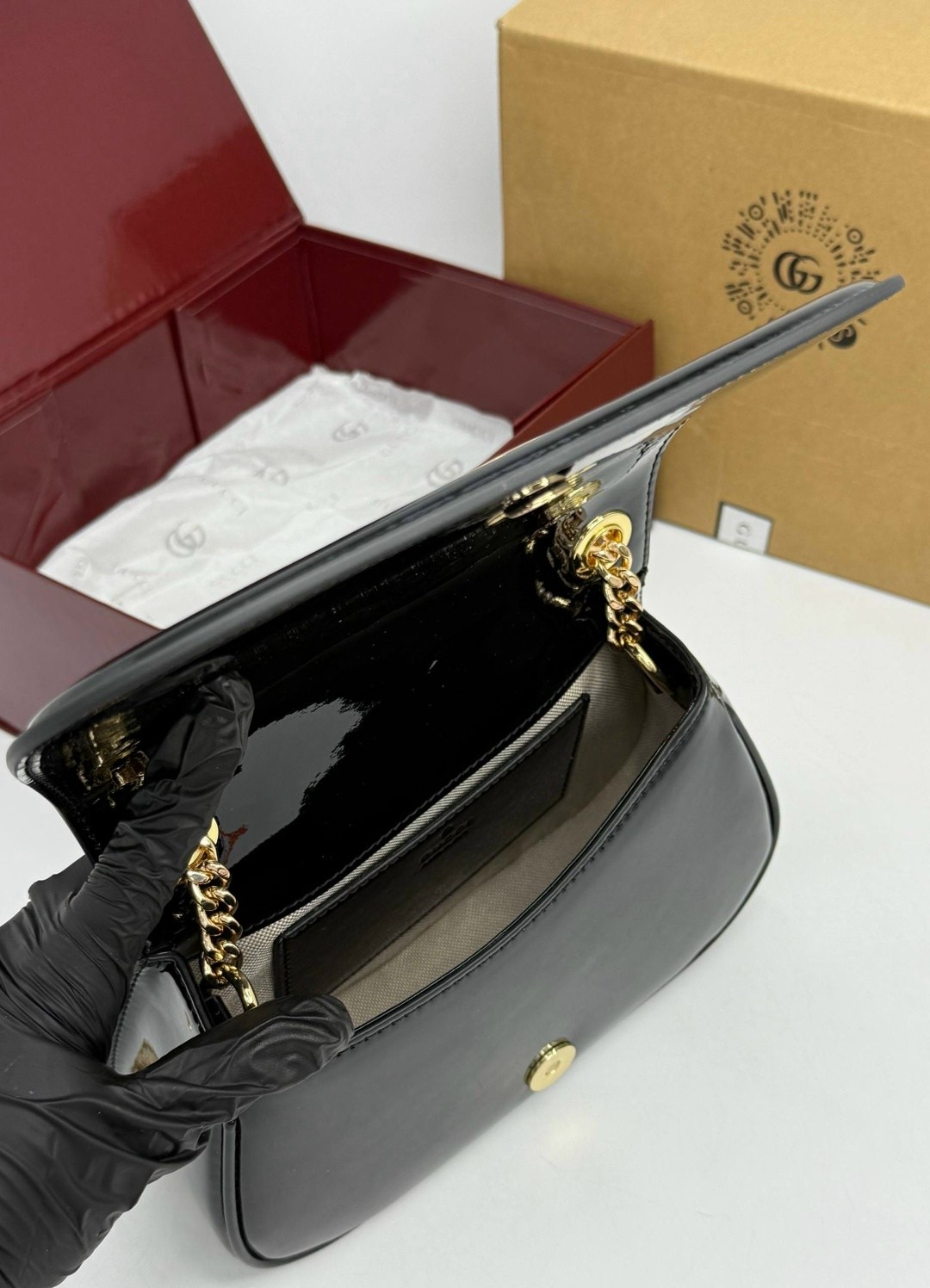 сумка gucci,женская сумка gucci,сумка на плечо gucci,гуччи сумка,сумка через плечо с клапаном gucci