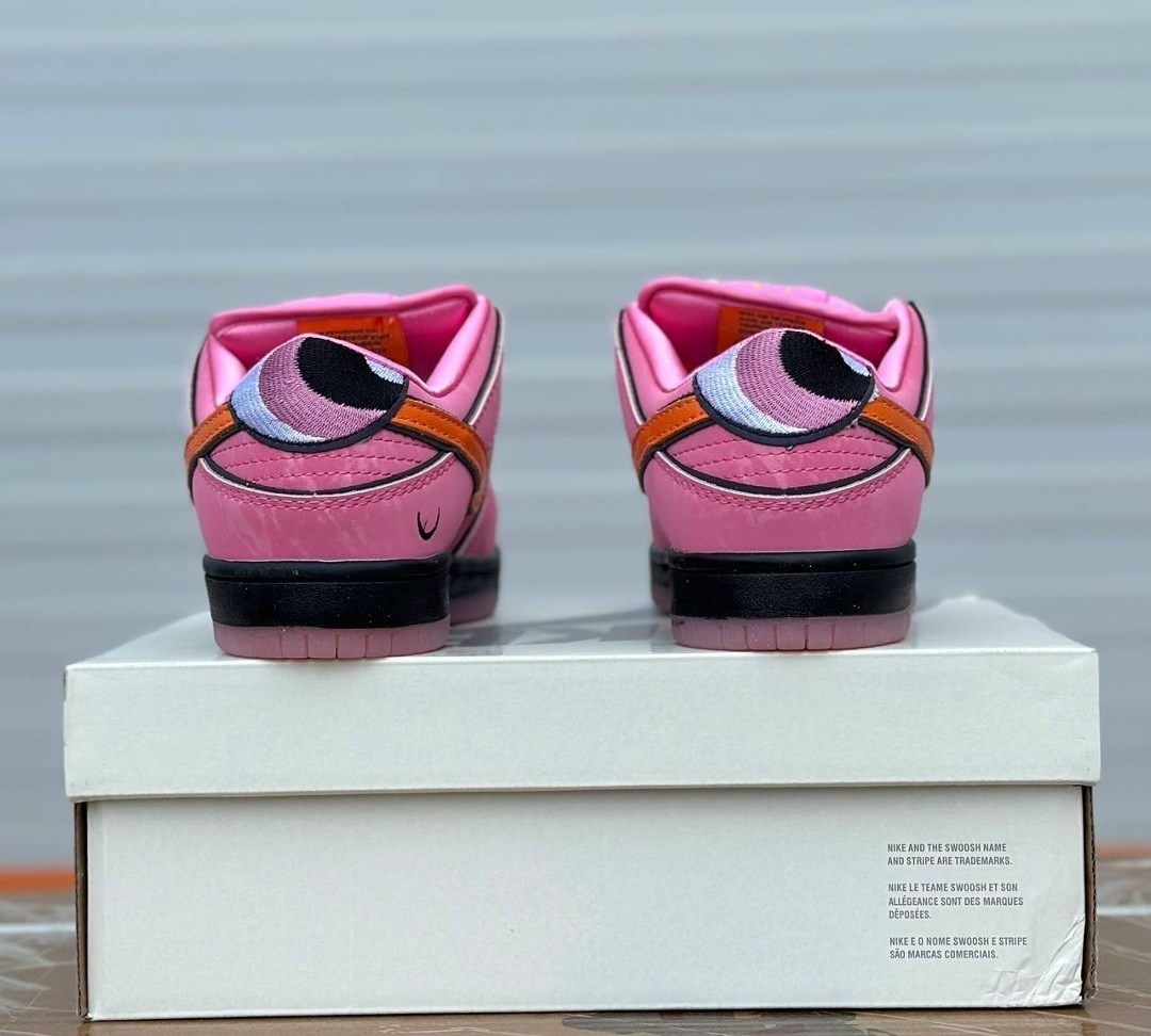 nike sb dunk low the powerpuff girls blossom,кроссовки,кроссовки nike sb dunk low,спортивная ,nike dunk low