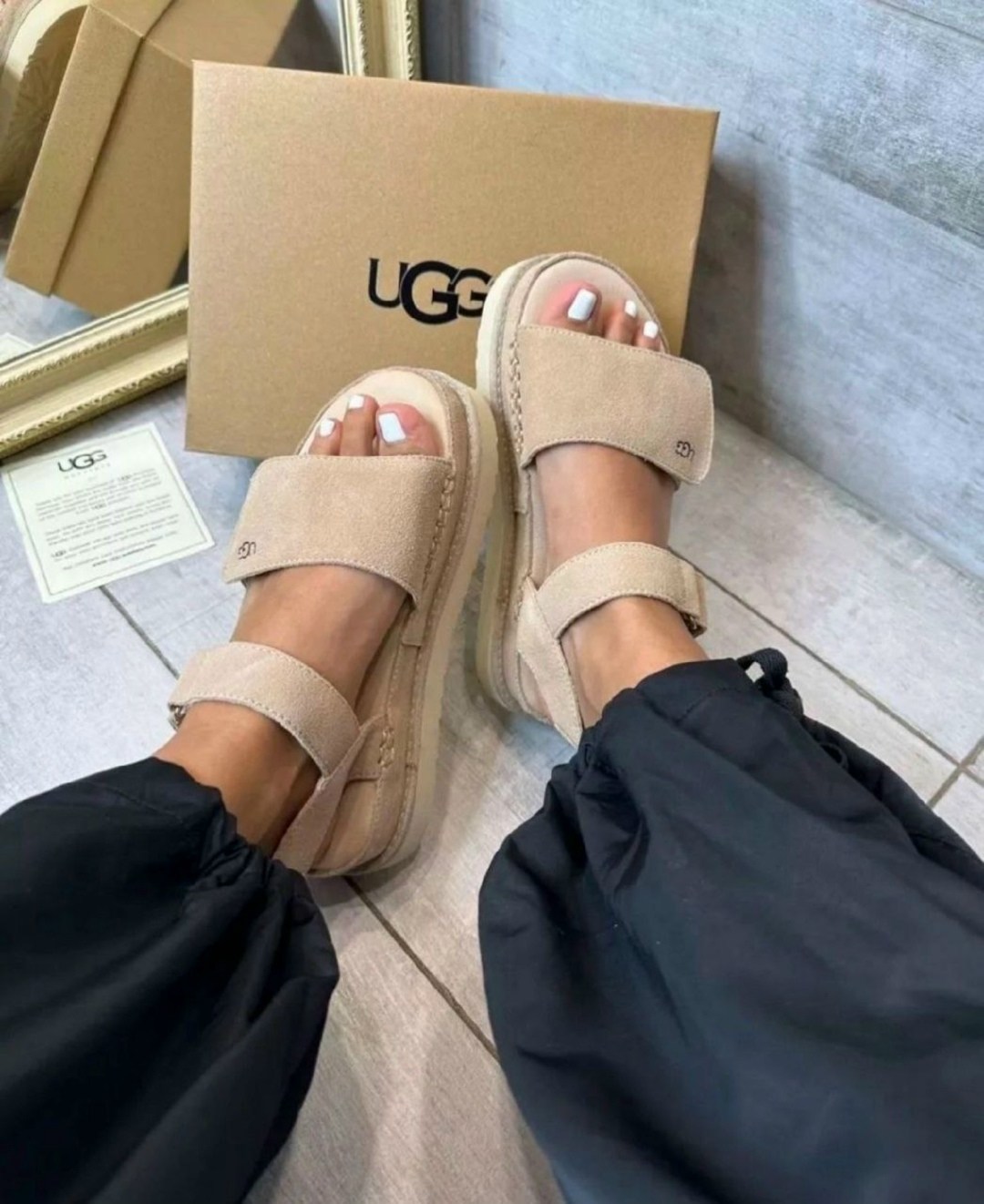 женские сандали,босоножки ugg,женские босоножки,босоножки замшевые ugg,босоножки замшевые