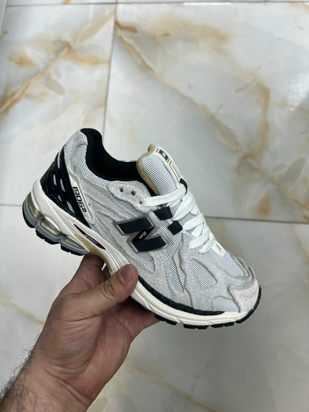 кроссовки new balance 1000,new balance 1000 silver metallic,new balance кроссовки,new balance кроссовки 1000 silver metallic,new balance 1000