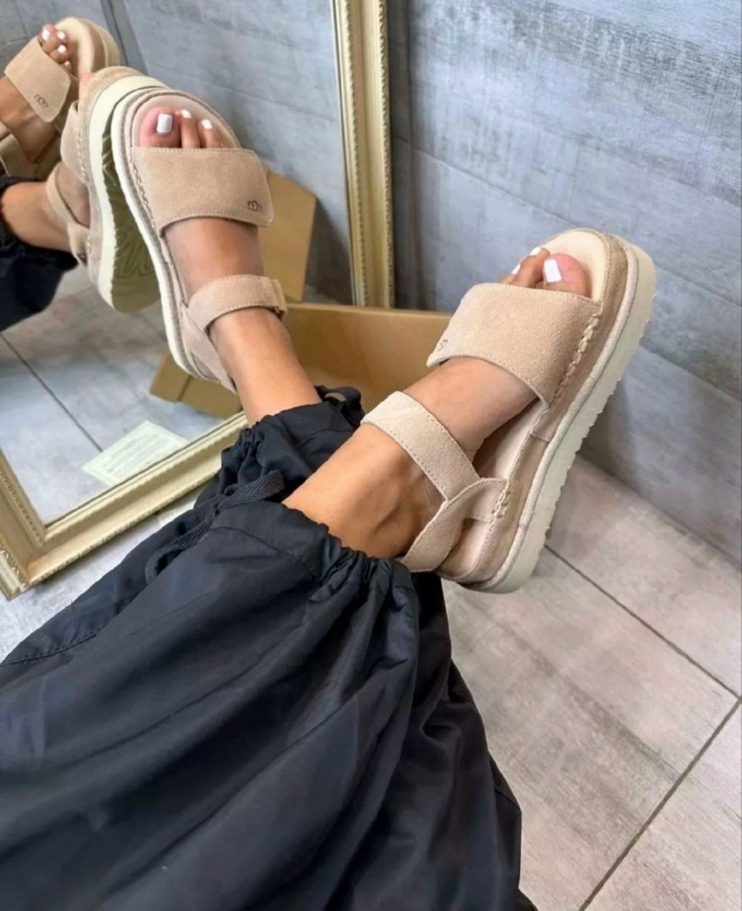 женские сандали,босоножки ugg,женские босоножки,босоножки замшевые ugg,босоножки замшевые