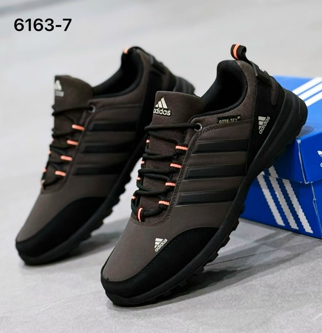 adidas climaproof зимние кроссовки,кроссовки мужские adidas,зимние кроссовки adidas climaproof коричневый,кроссовки adidas,кроссовки adidas climaproof