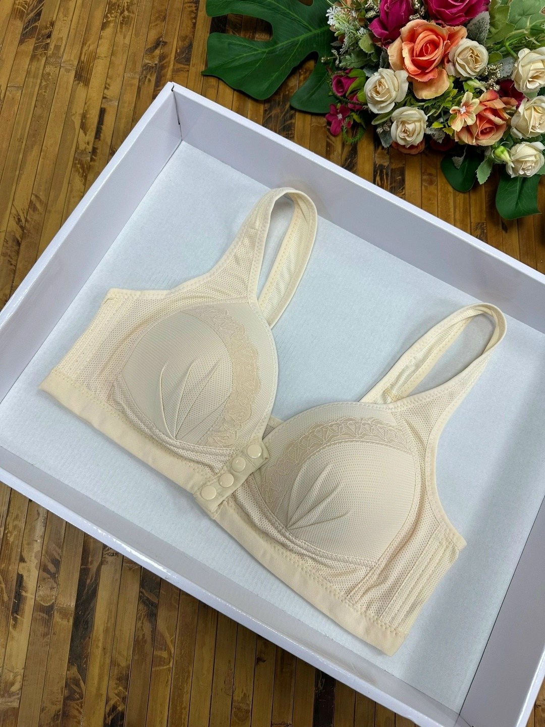 лифчик с застежкой спереди,бюстгальтер с застежкой спереди,бюстгальтер с застежкой спереди женский,бюстгальтер для женщин,женские бюстгальтеры