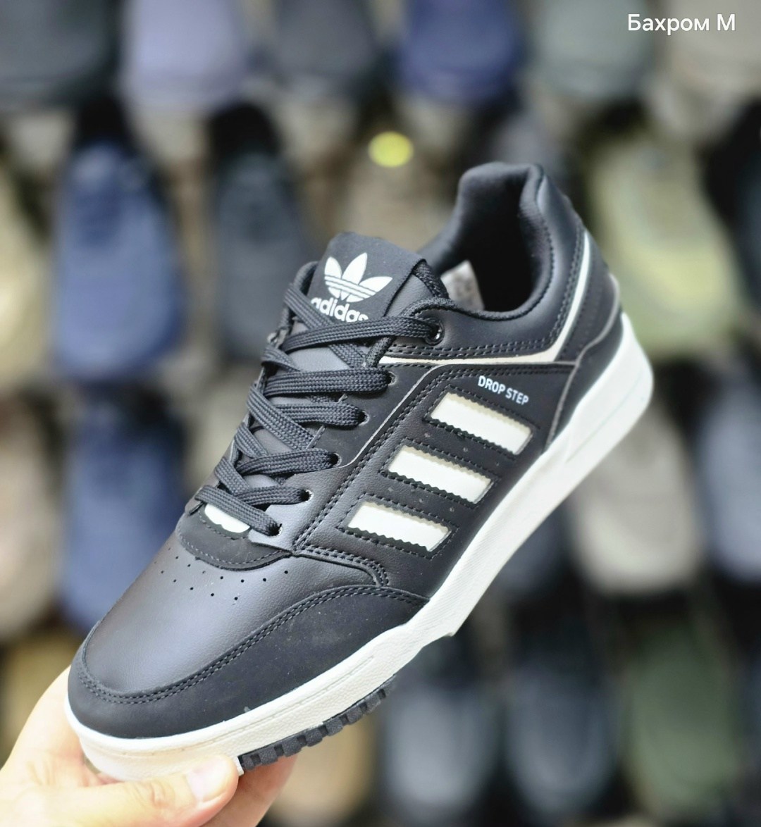 кроссовки adidas,кроссовки адидас,адидас олимпик кроссовки,адидас ортолайт,иранские кроссовки адидас