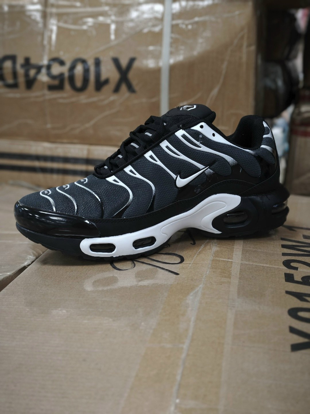 кроссовки nike air max plus tn,nike air max tn plus black,кроссовки мужские nike air max tn plus,nike air max plus tn,кроссовки nike air max plus