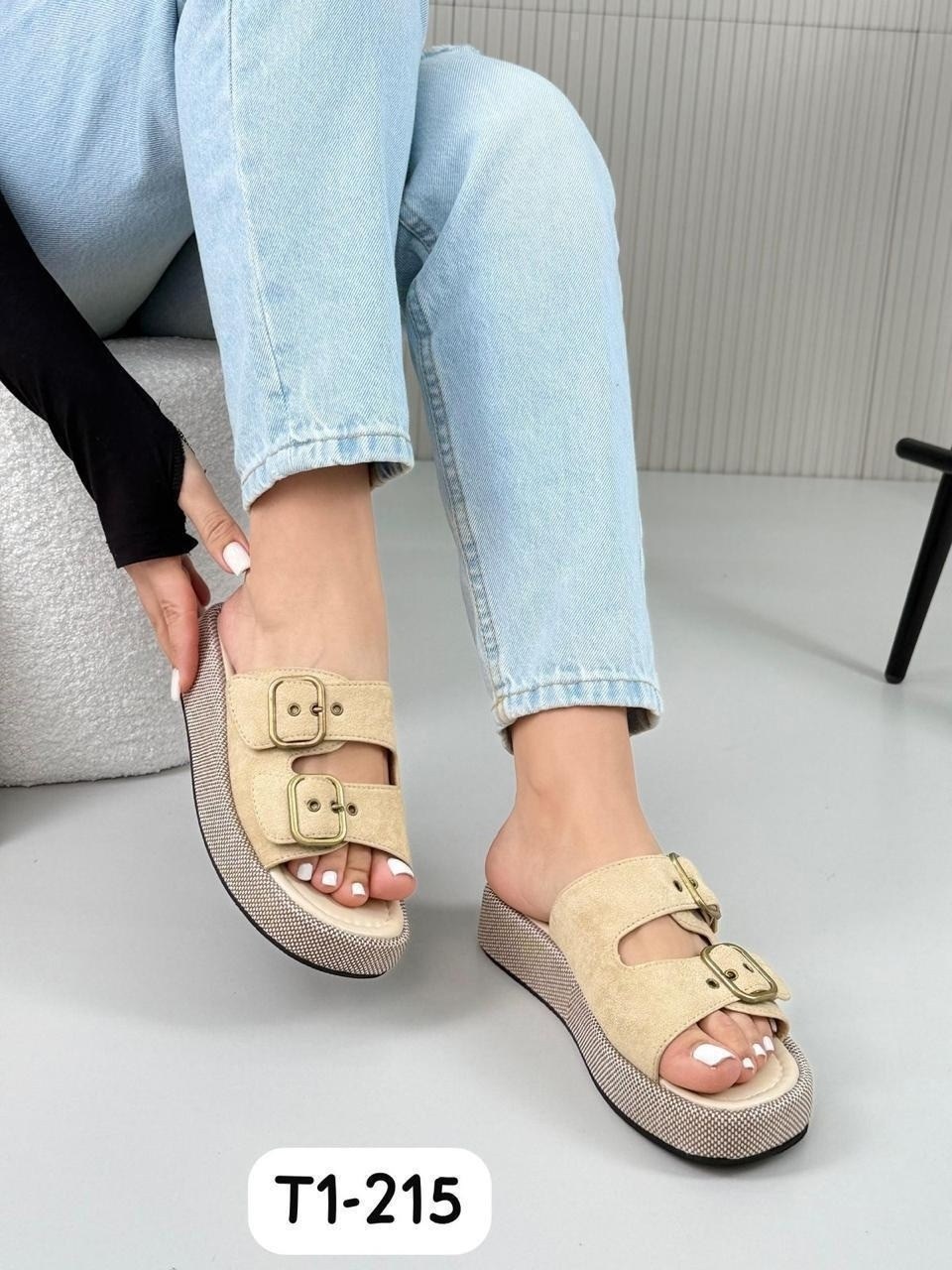 ,женские шлепанцы,шлепки женские,модные сандалии,модные шлепанцы