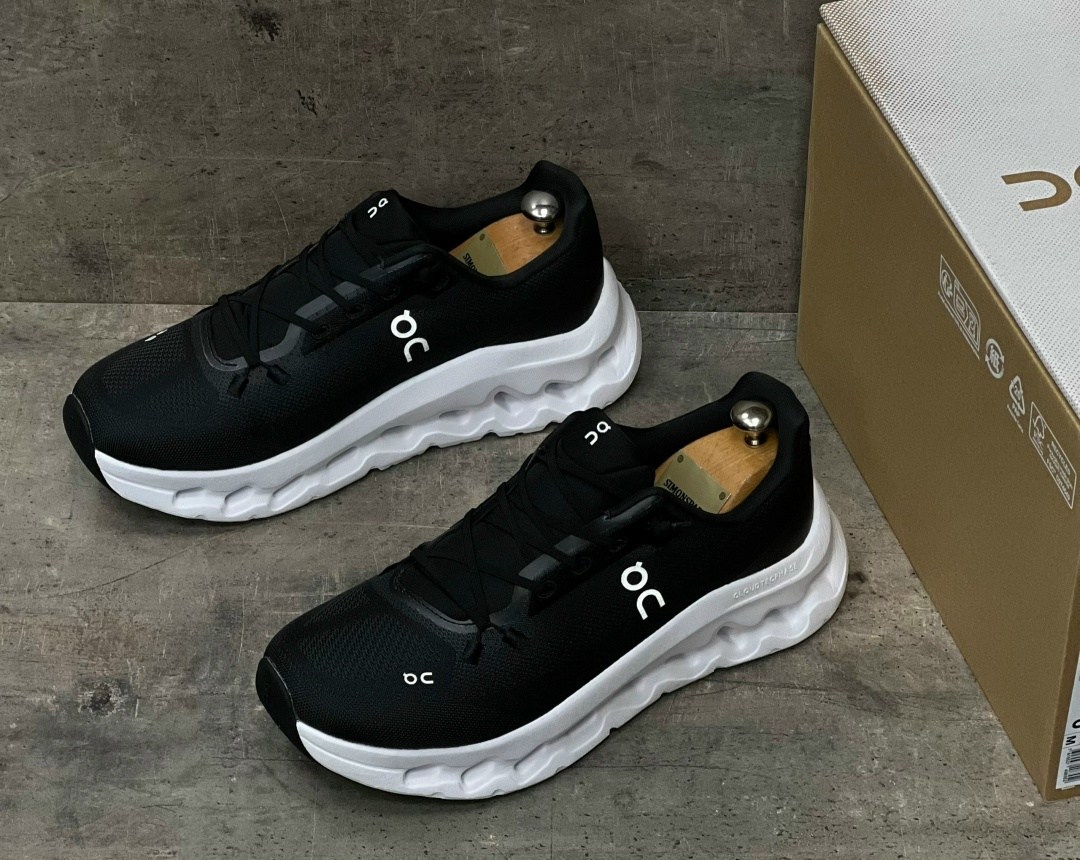 кроссовки on cloudflow,кроссовки,кроссовки cloudrunner 2 on черный,кроссовки женскиe,мужские кроссовки