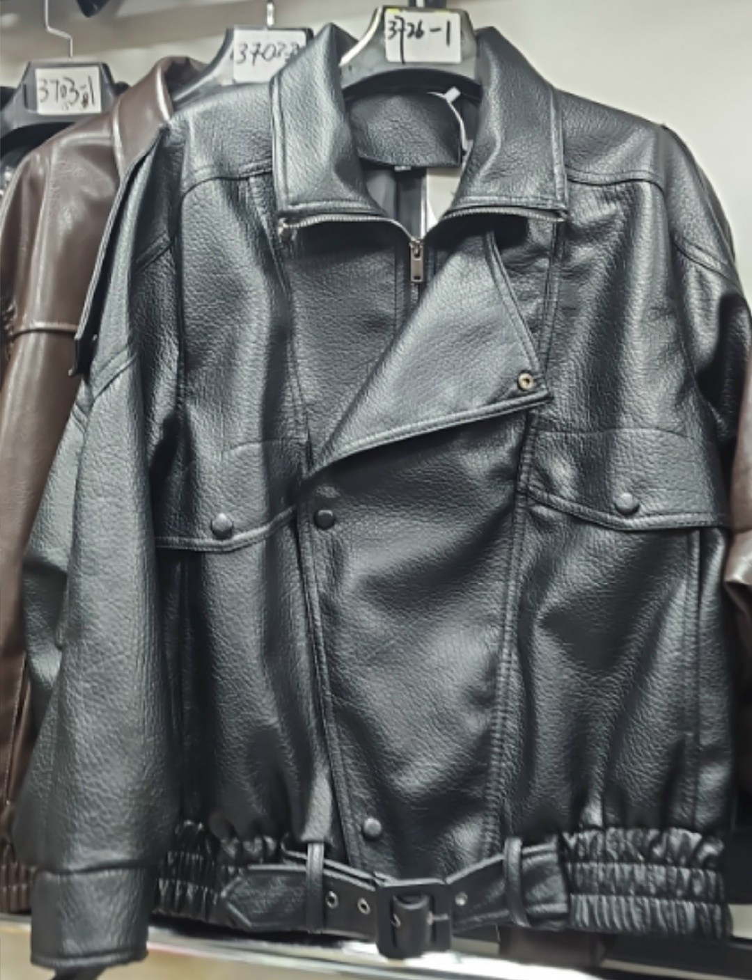 кожаная куртка,куртка косуха,кожаная куртка женская,косуха оверсайз,куртка косуха женская