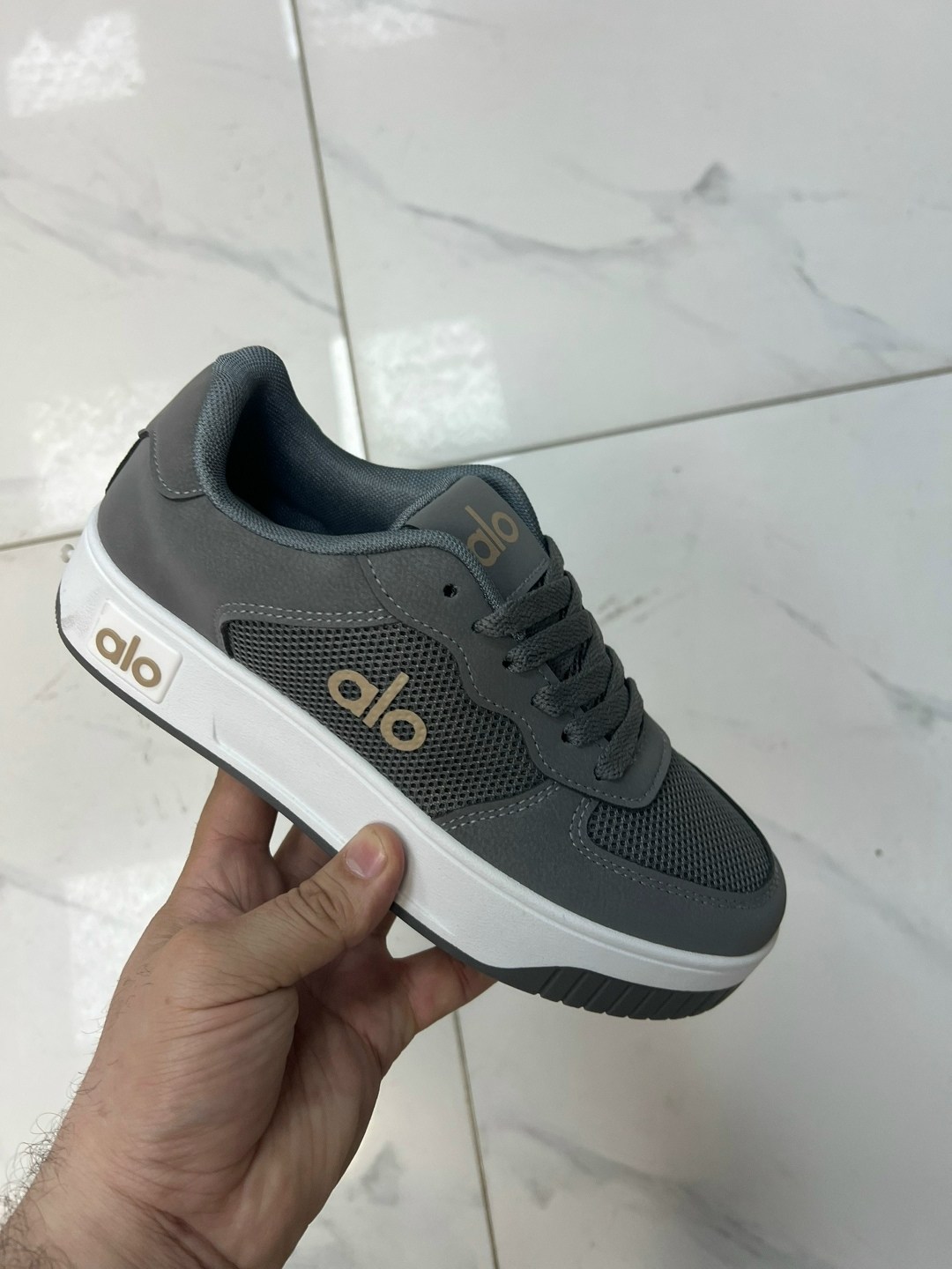 кроссовки adidas,кроссовки женские adidas,adidas кроссовки мужские,,женские кроссовки