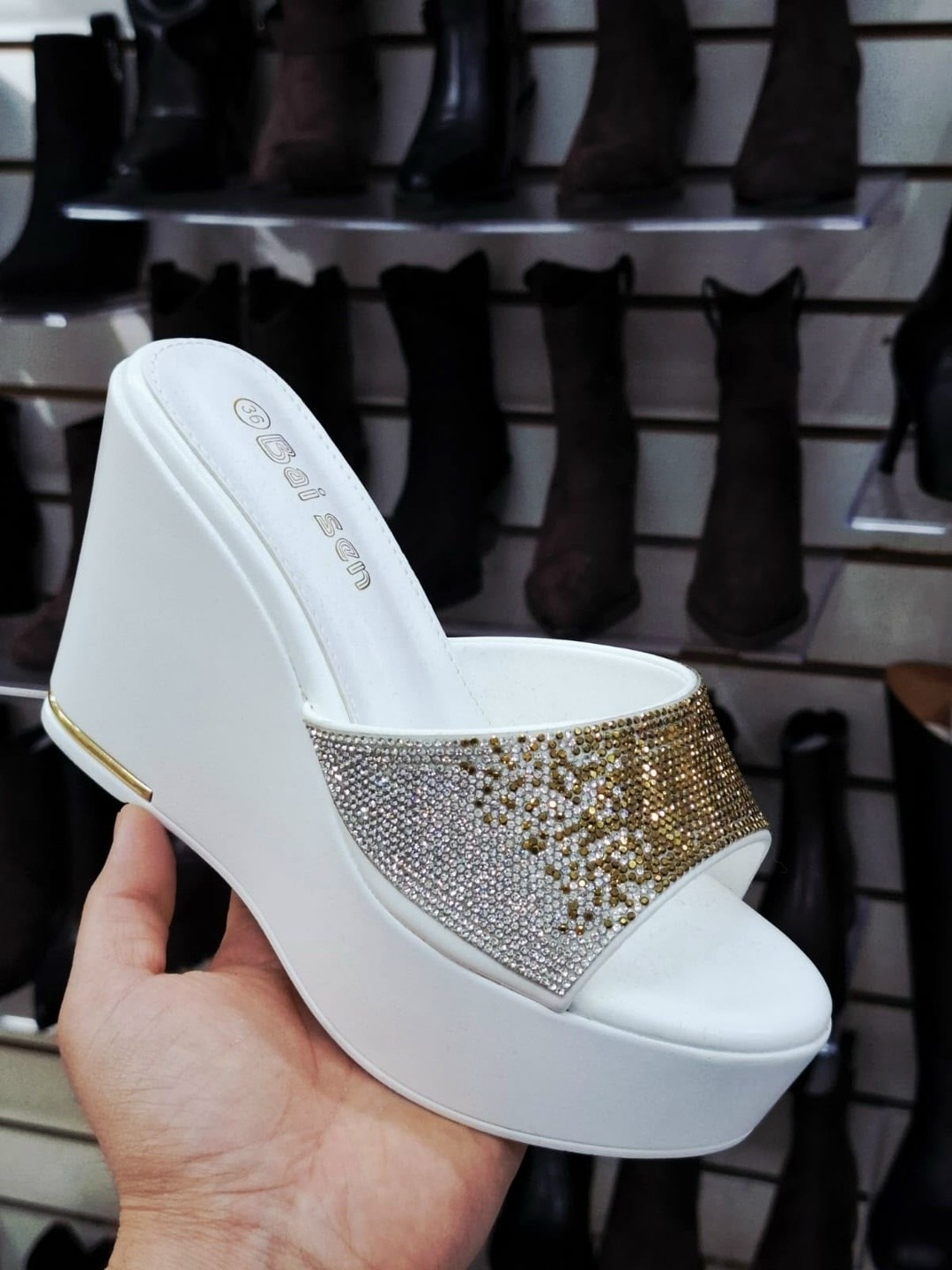 ,шлепки на платформе,женские босоножки,шлепанцы женские,женская